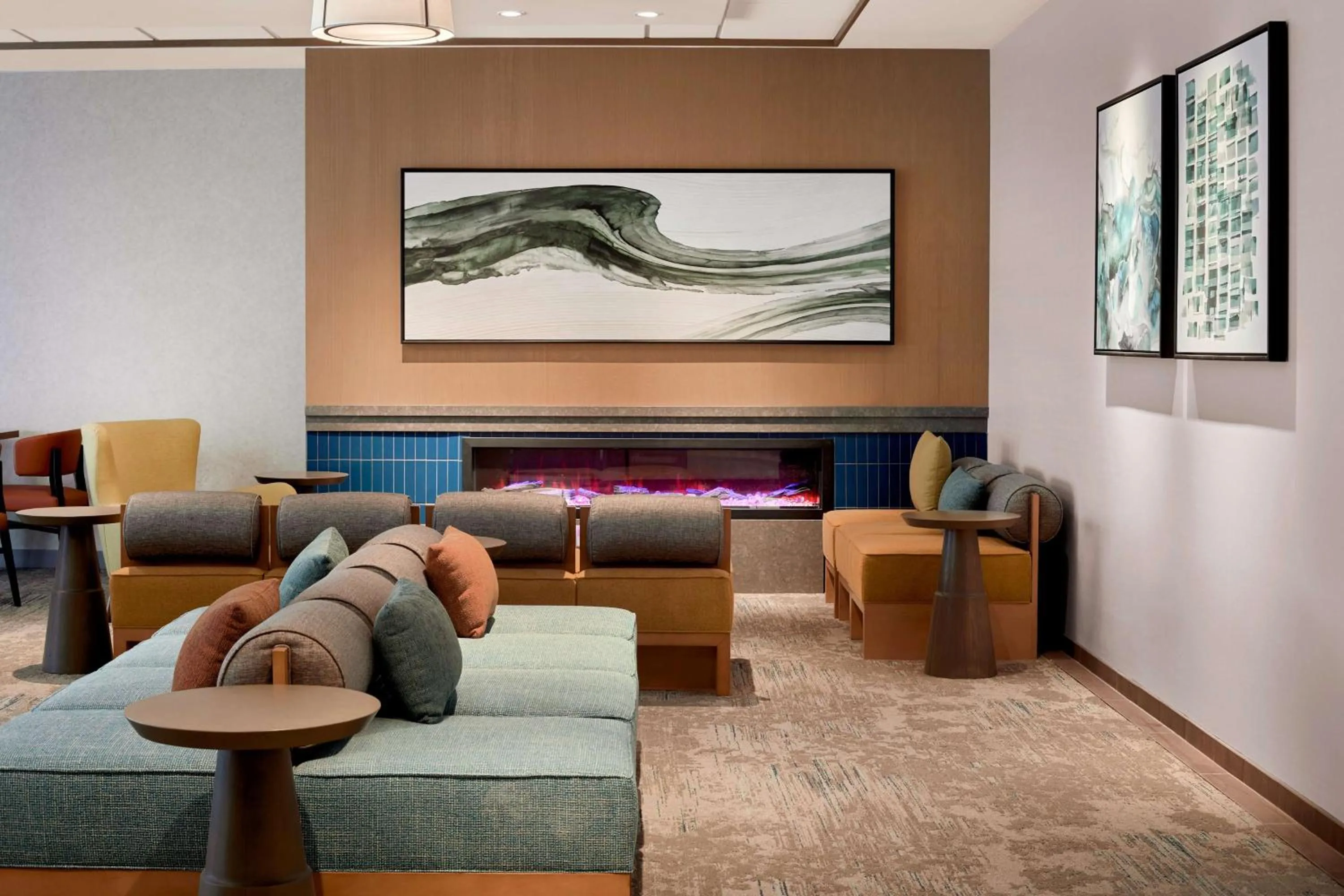 Lobby or reception in Hilton Garden Inn LAX Los Angeles Airport