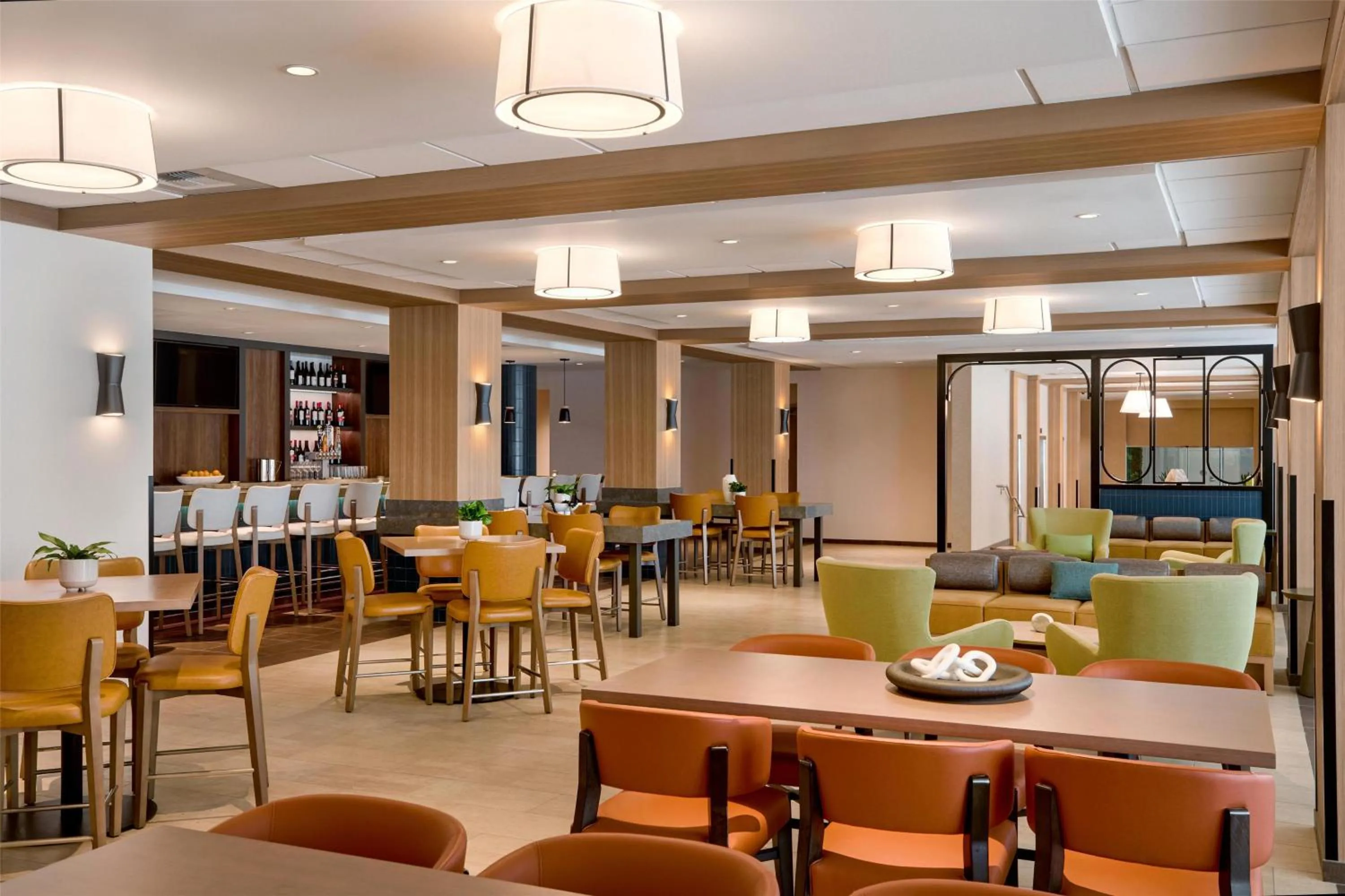 Restaurant/places to eat in Hilton Garden Inn LAX Los Angeles Airport