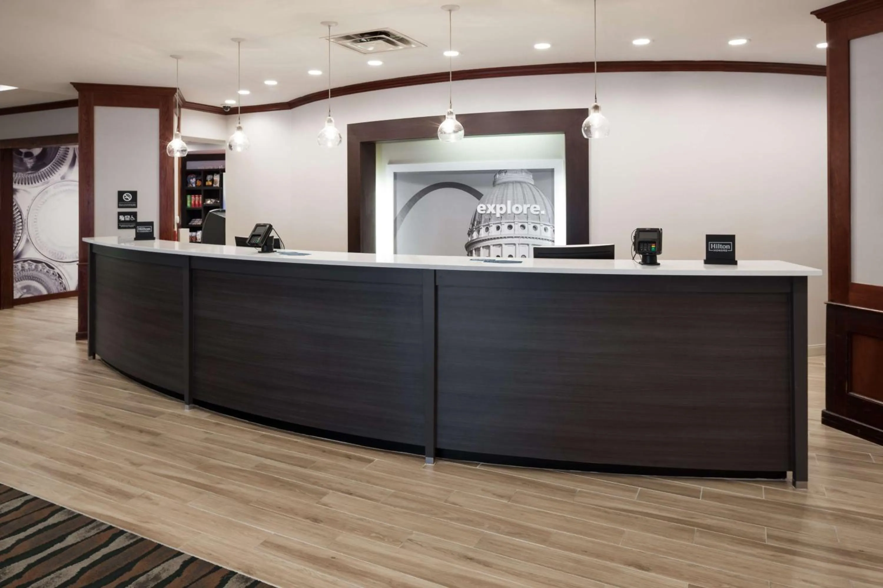 Lobby or reception in Hampton Inn St Louis- at the Arch