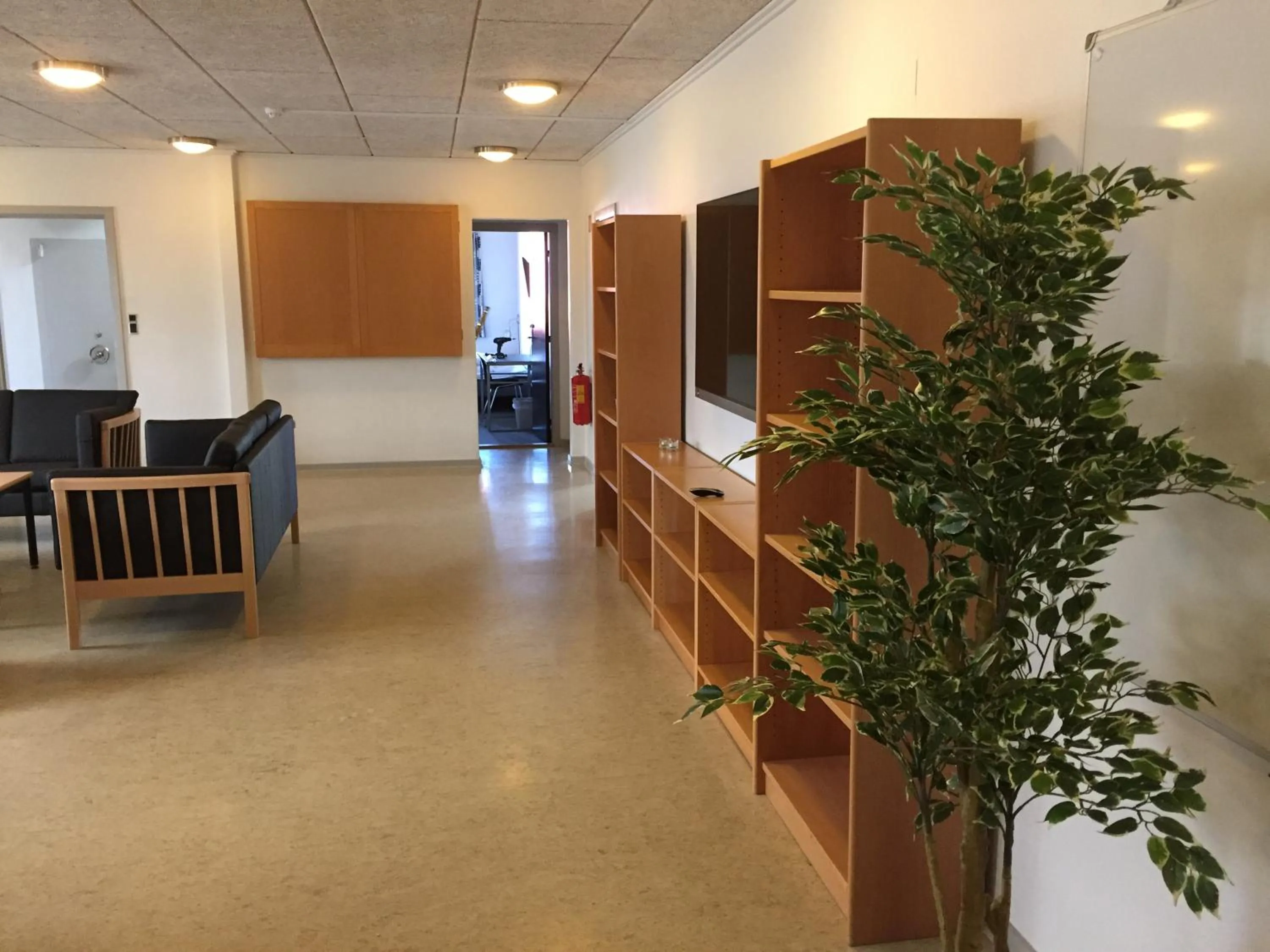 Communal lounge/ TV room in Danhostel Thyborøn