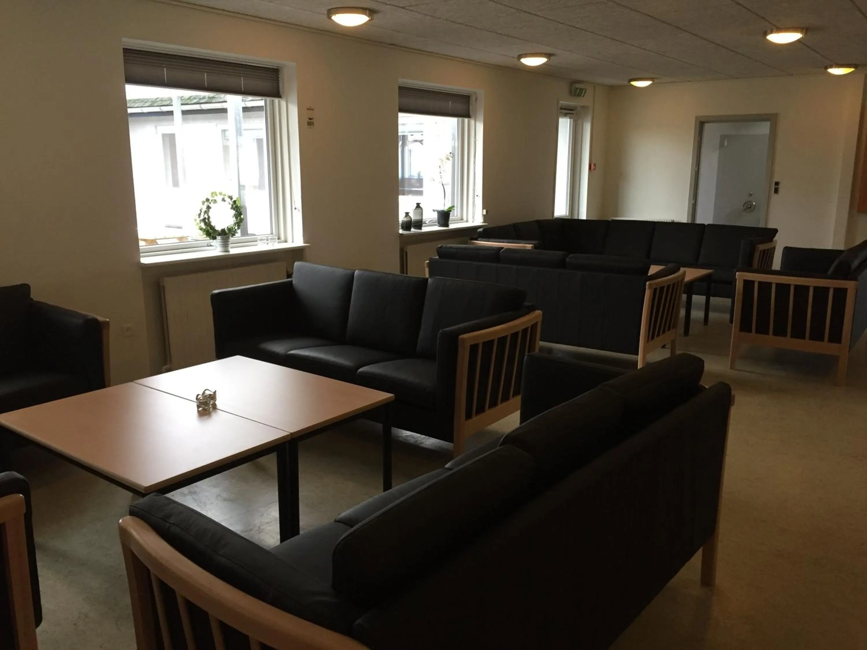 Communal lounge/ TV room in Danhostel Thyborøn