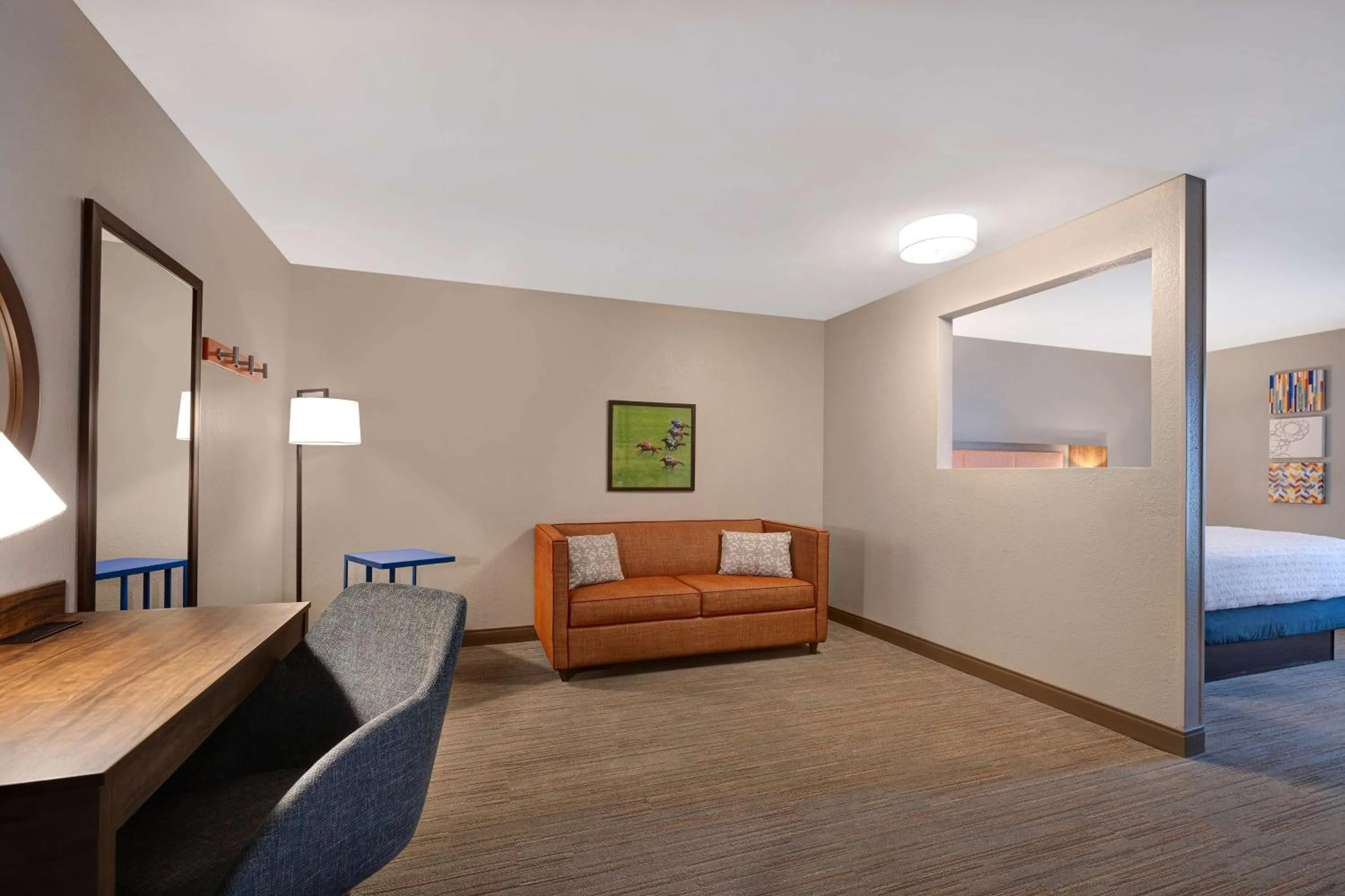 Bedroom, Bed in Hampton Inn by Hilton in Hot Springs, Arkansas