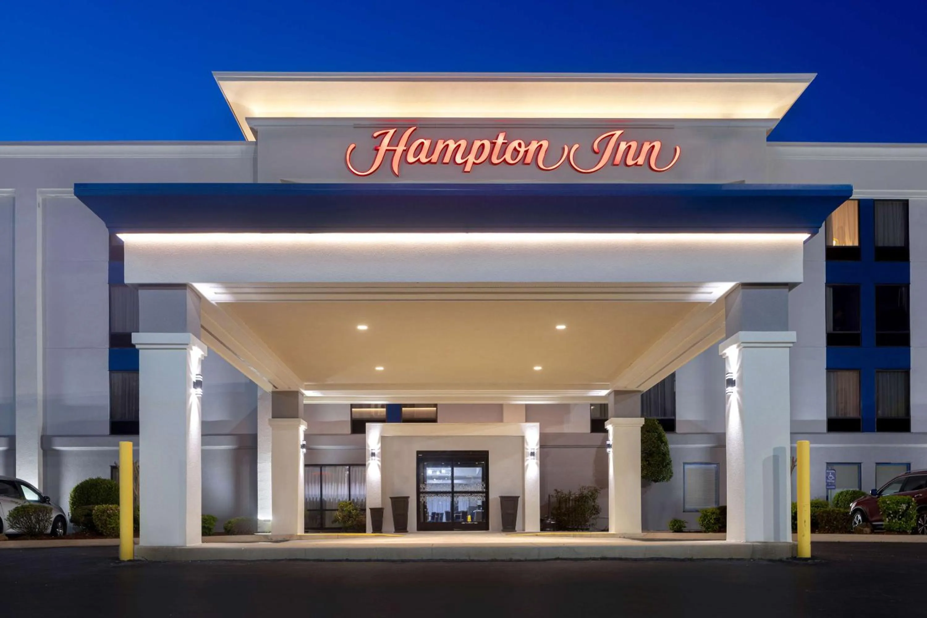 Property building in Hampton Inn by Hilton in Hot Springs, Arkansas
