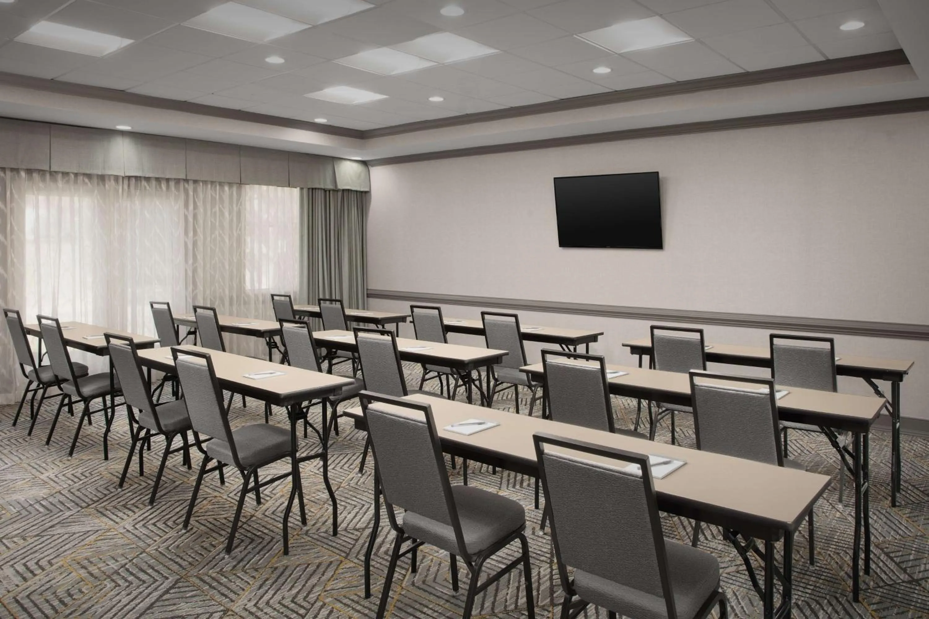 Meeting/conference room in Homewood Suites by Hilton Alexandria