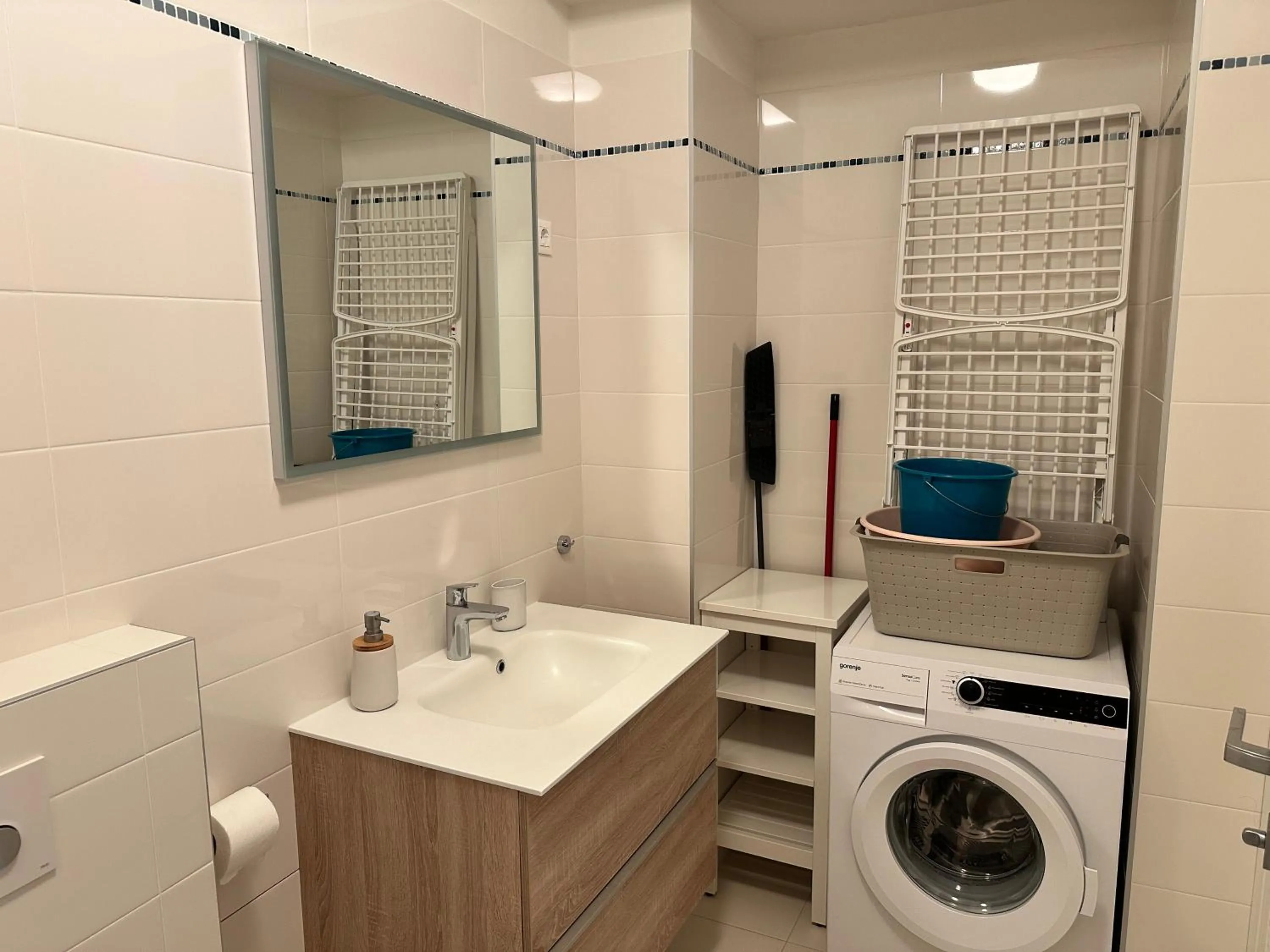 washing machine in Navigantes Superior