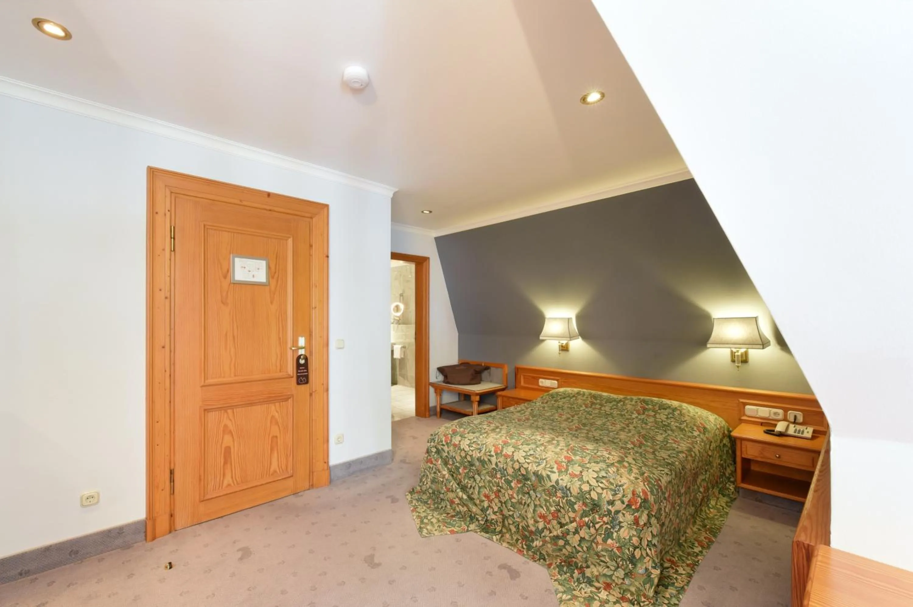 Grand Lit in Hotel Landhaus Wachtelhof