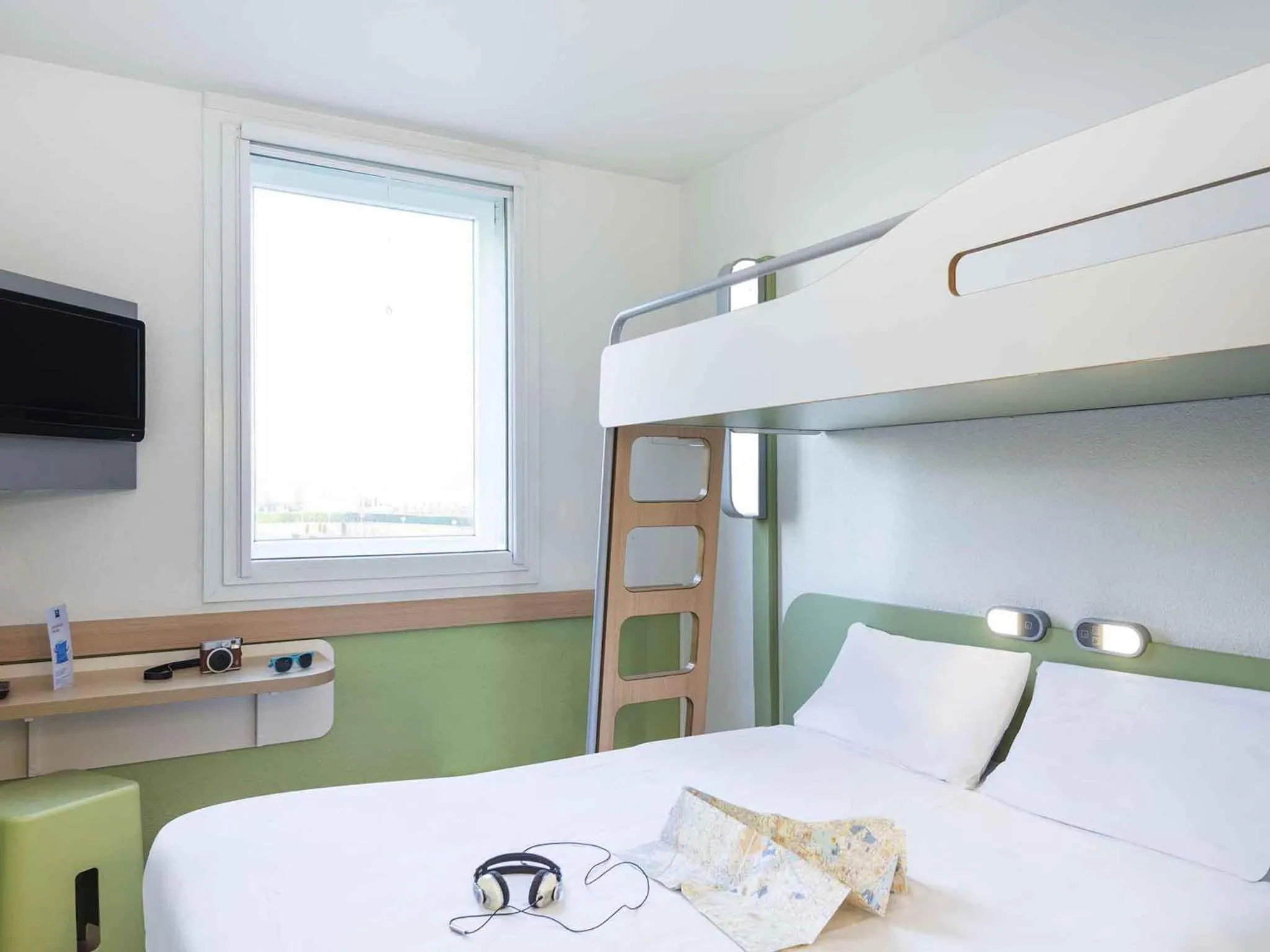 Bedroom, Bed in ibis budget Roissy CDG Paris Nord 2