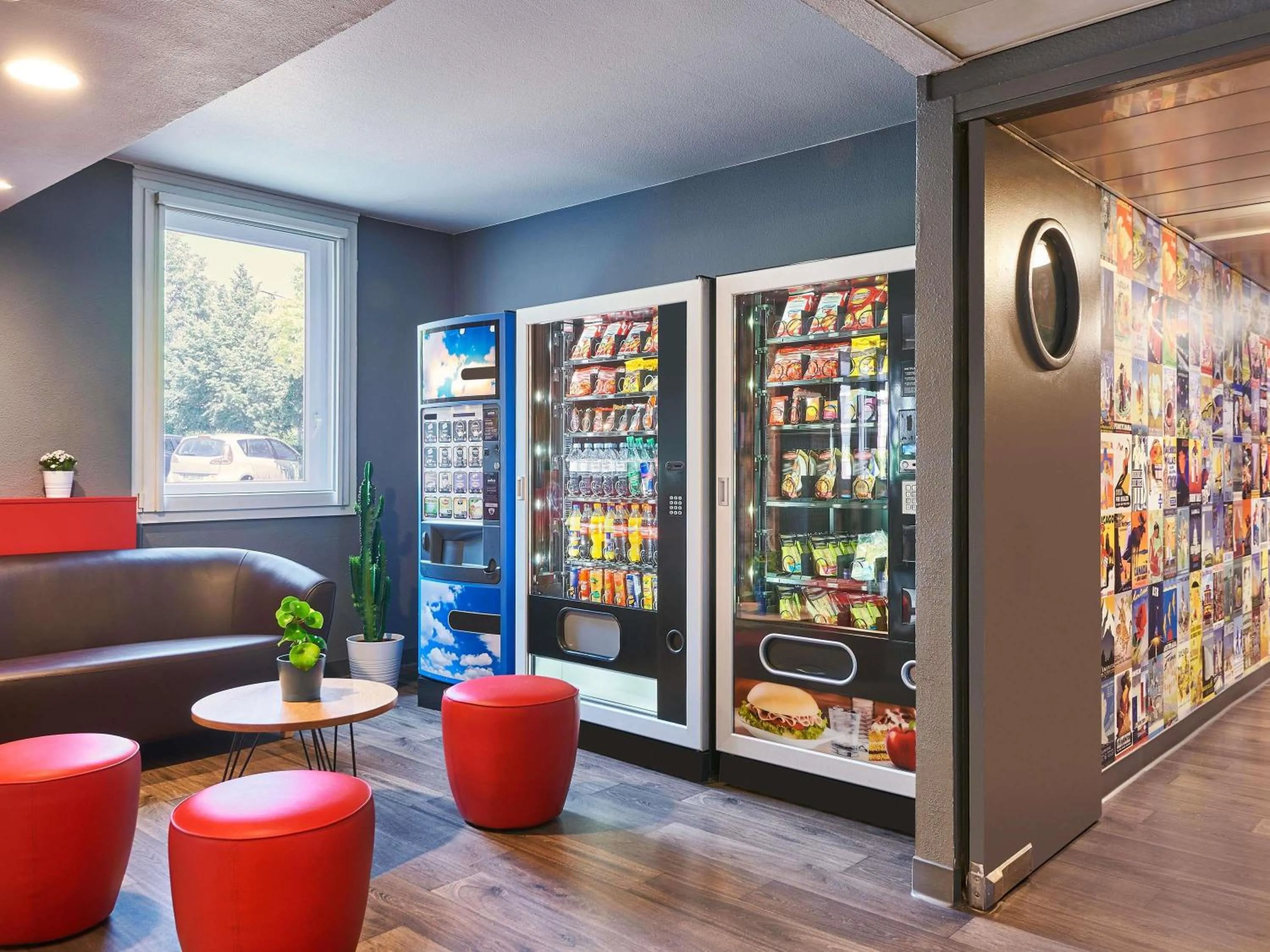 Breakfast in hotelF1 Roissy CDG Pn2