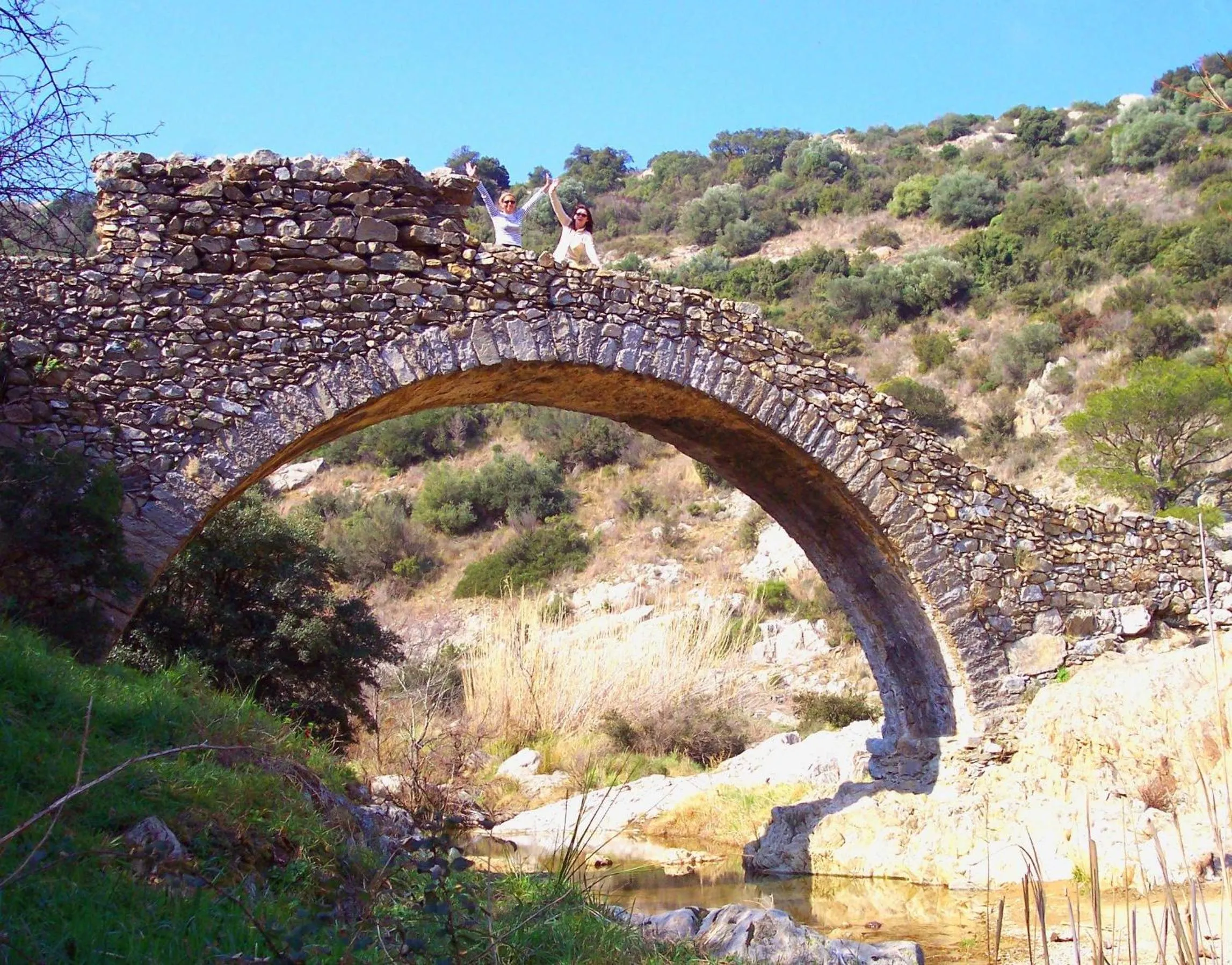 Nearby landmark in Athénopolis