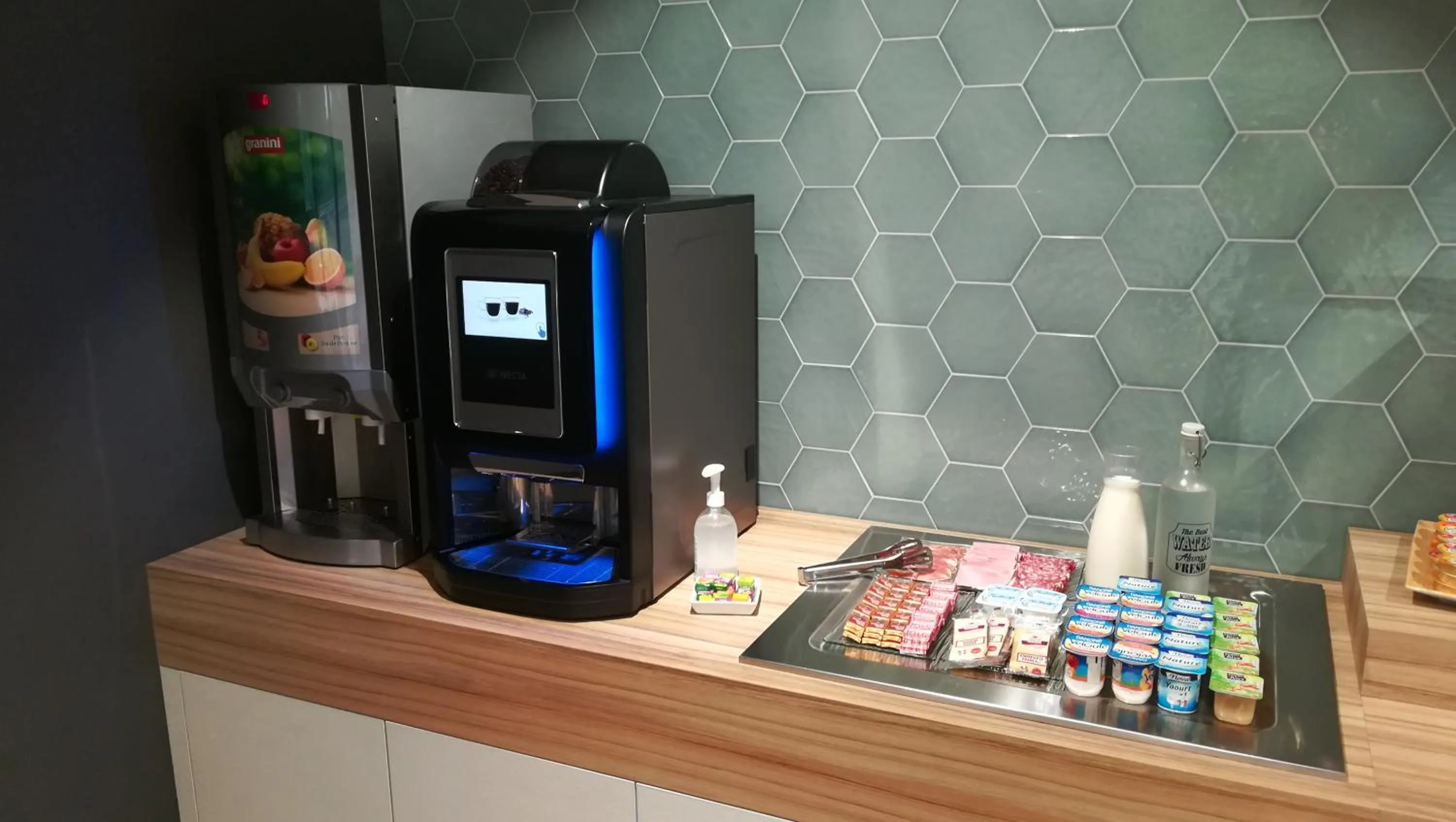 Breakfast in Kyriad Direct - Bourg les Valence