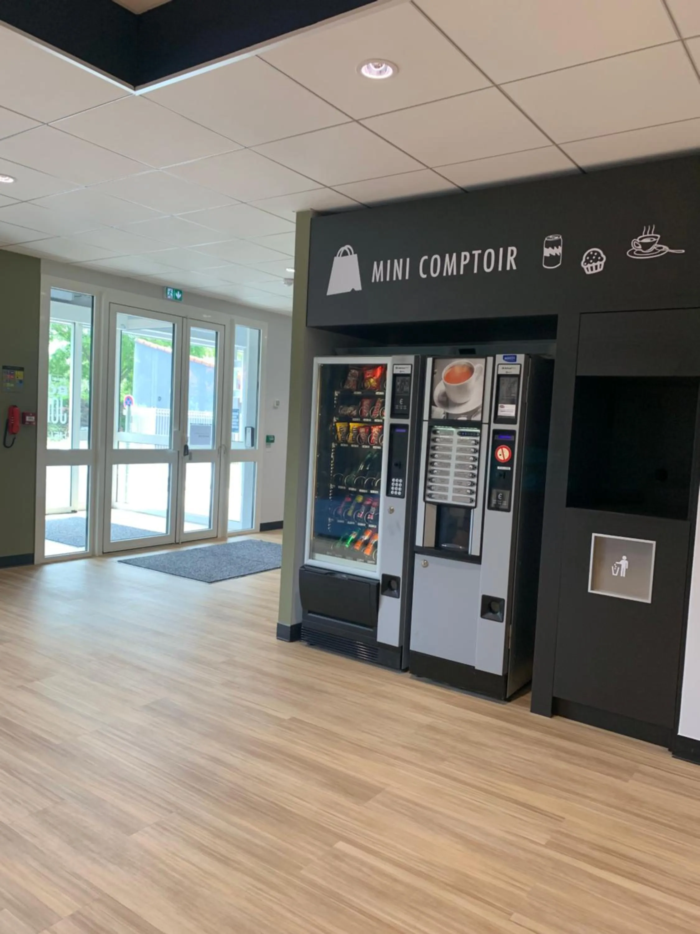 Property building in Kyriad Direct - Bourg les Valence