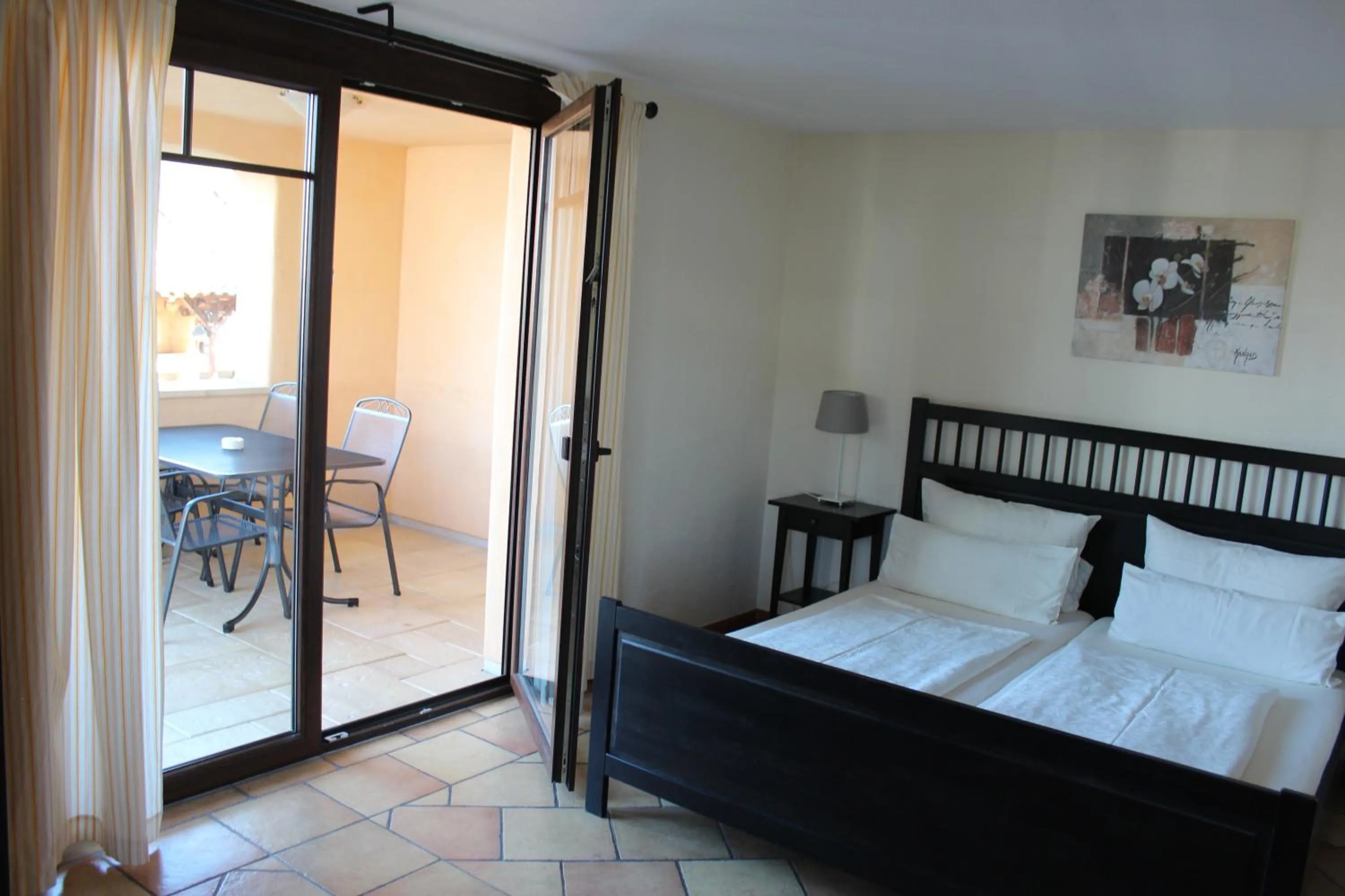 Bed in Pension Vanii, Apartments