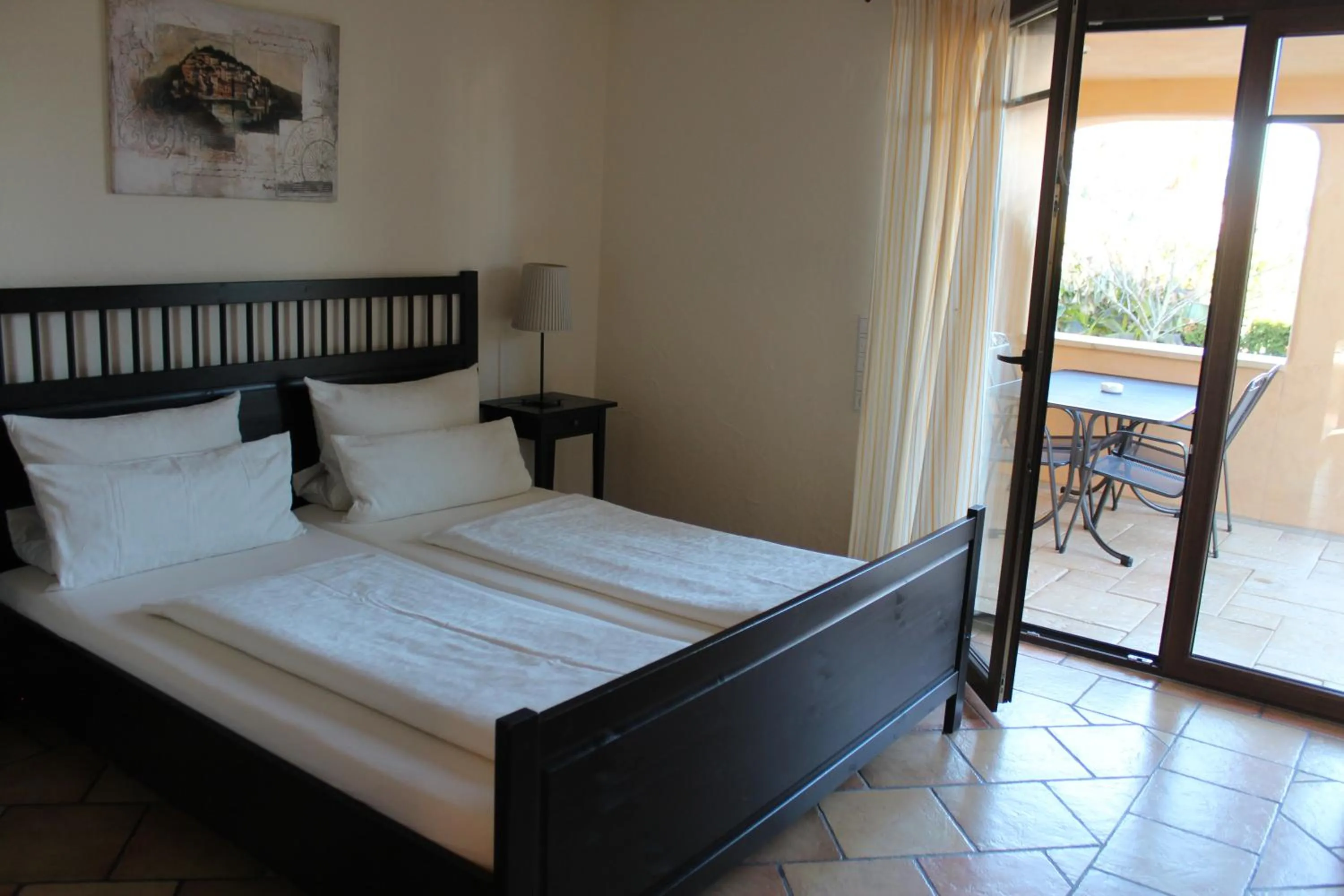 Bed in Pension Vanii, Apartments