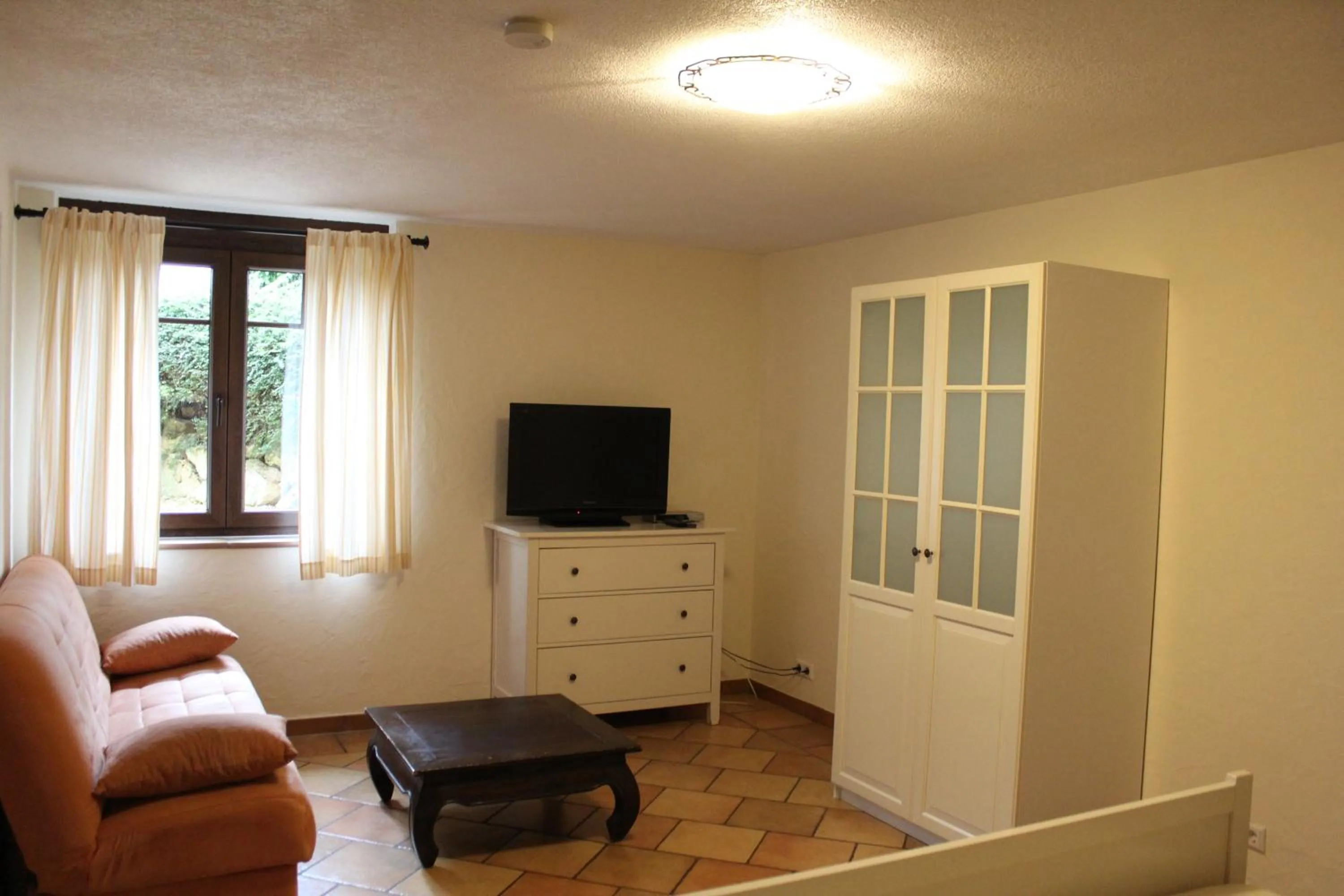 Bed in Pension Vanii, Apartments