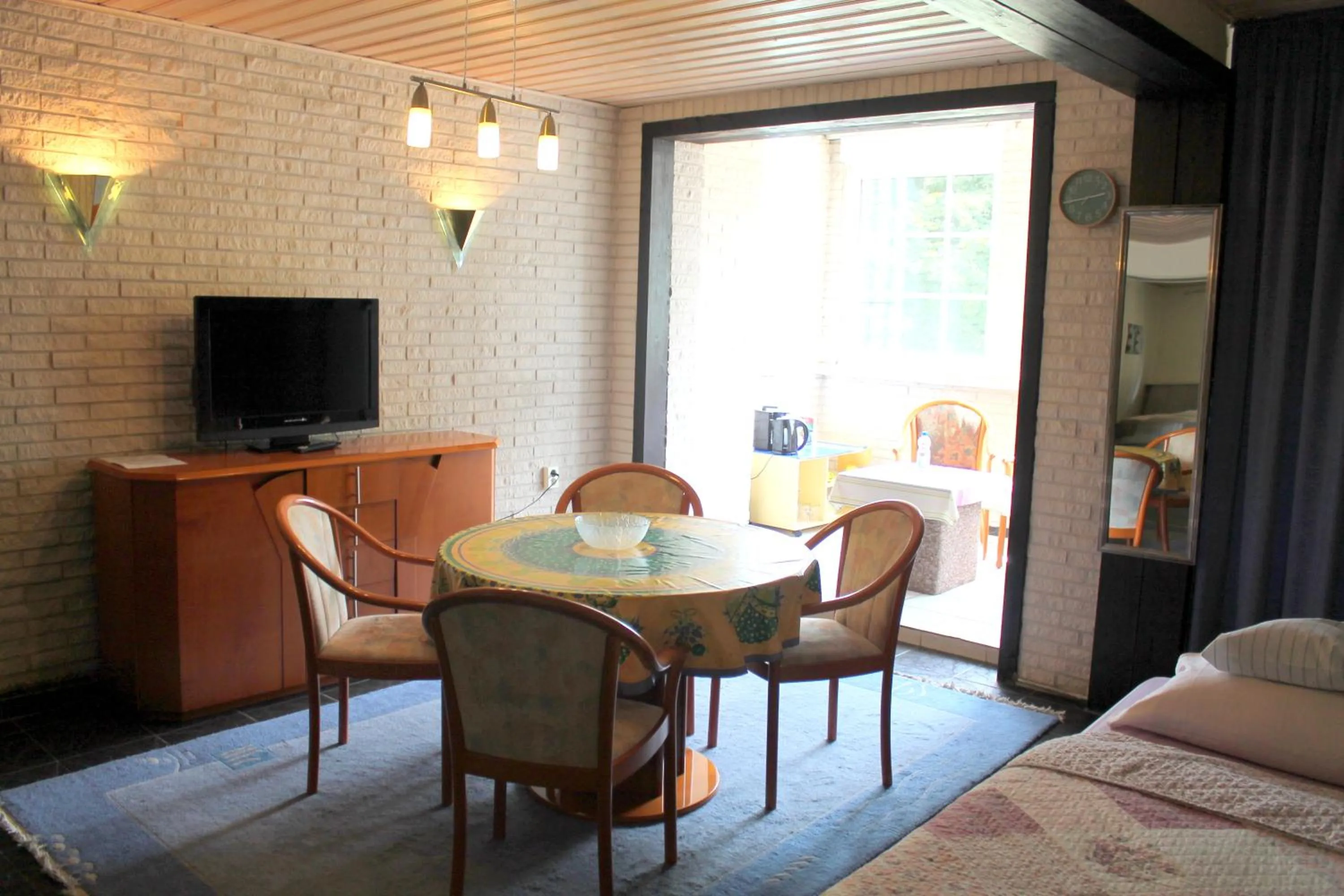 Photo of the whole room, Bed in TM Hotel Essen