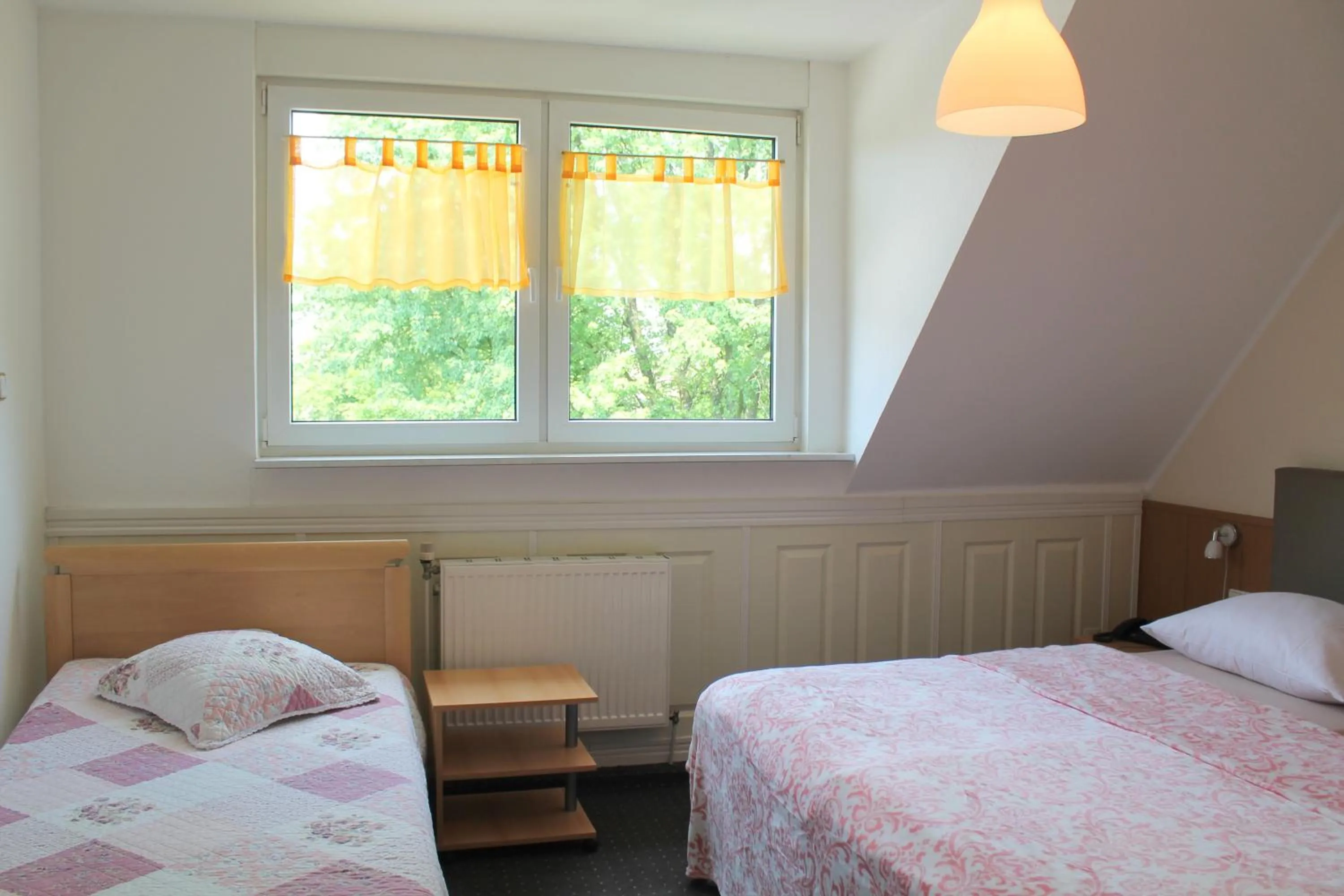 Photo of the whole room, Bed in TM Hotel Essen