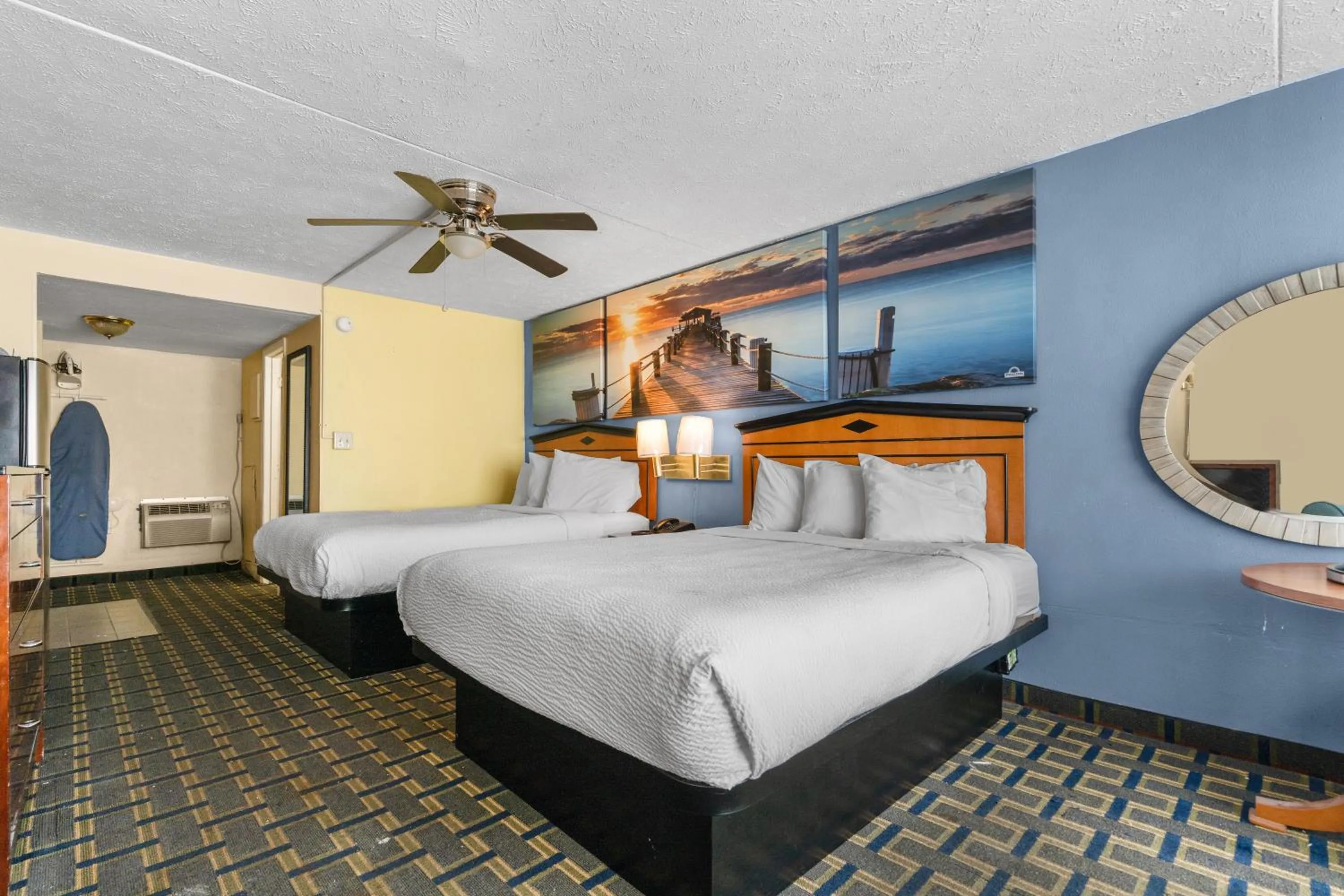 Bed in Days Inn by Wyndham Myrtle Beach-Grand Strand