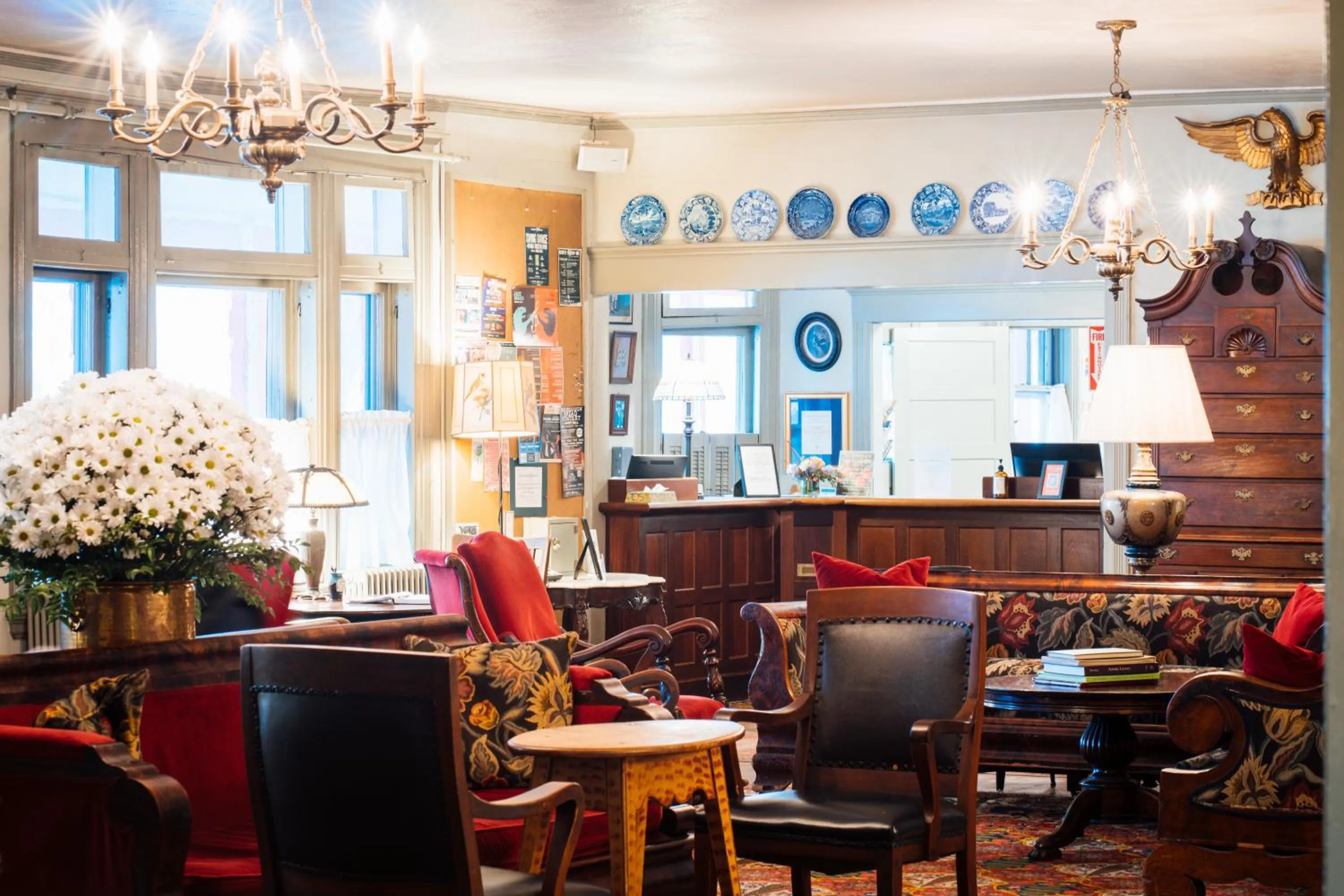 Lobby or reception in The Red Lion Inn