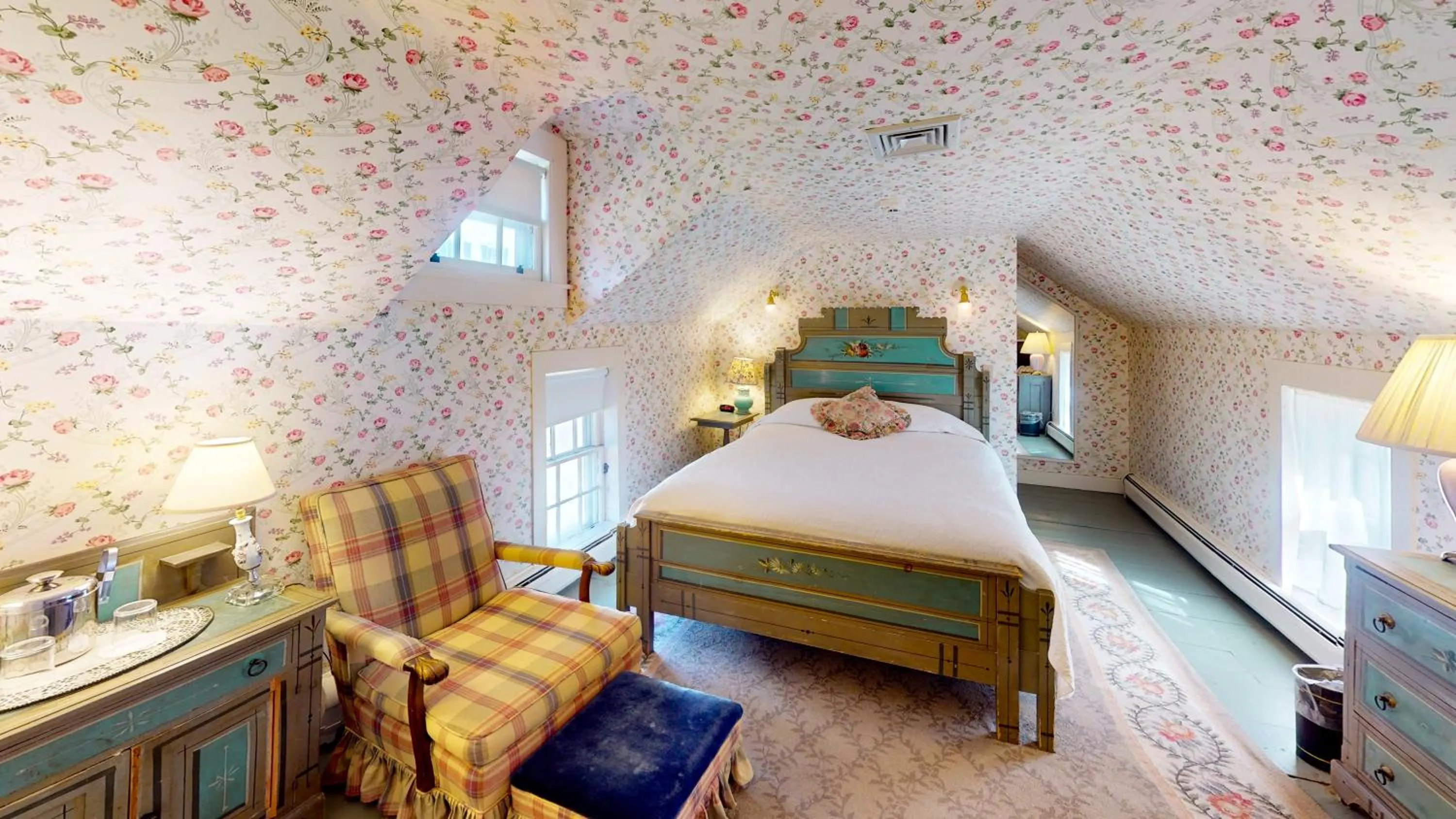 Two Bedroom Village Suite in The Red Lion Inn