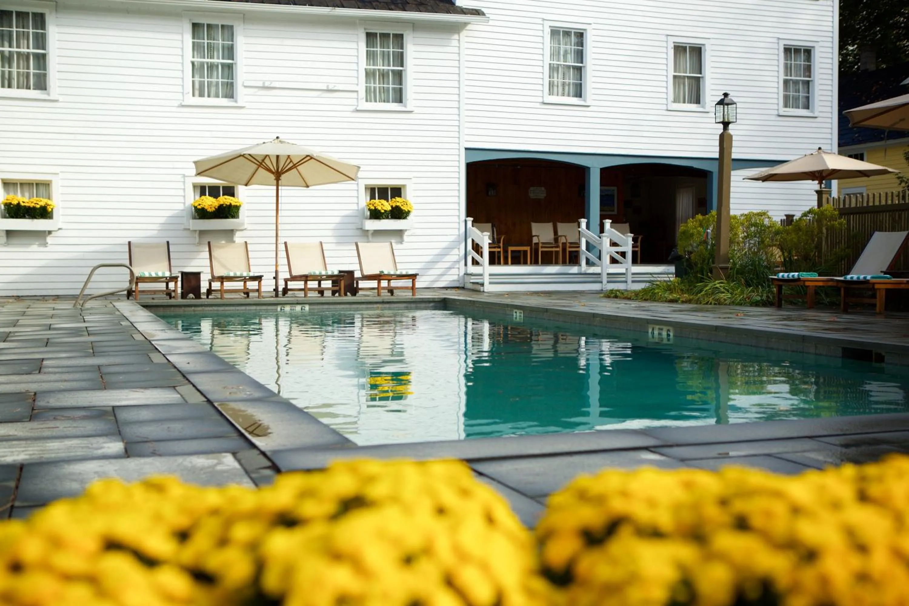 Swimming pool in The Red Lion Inn