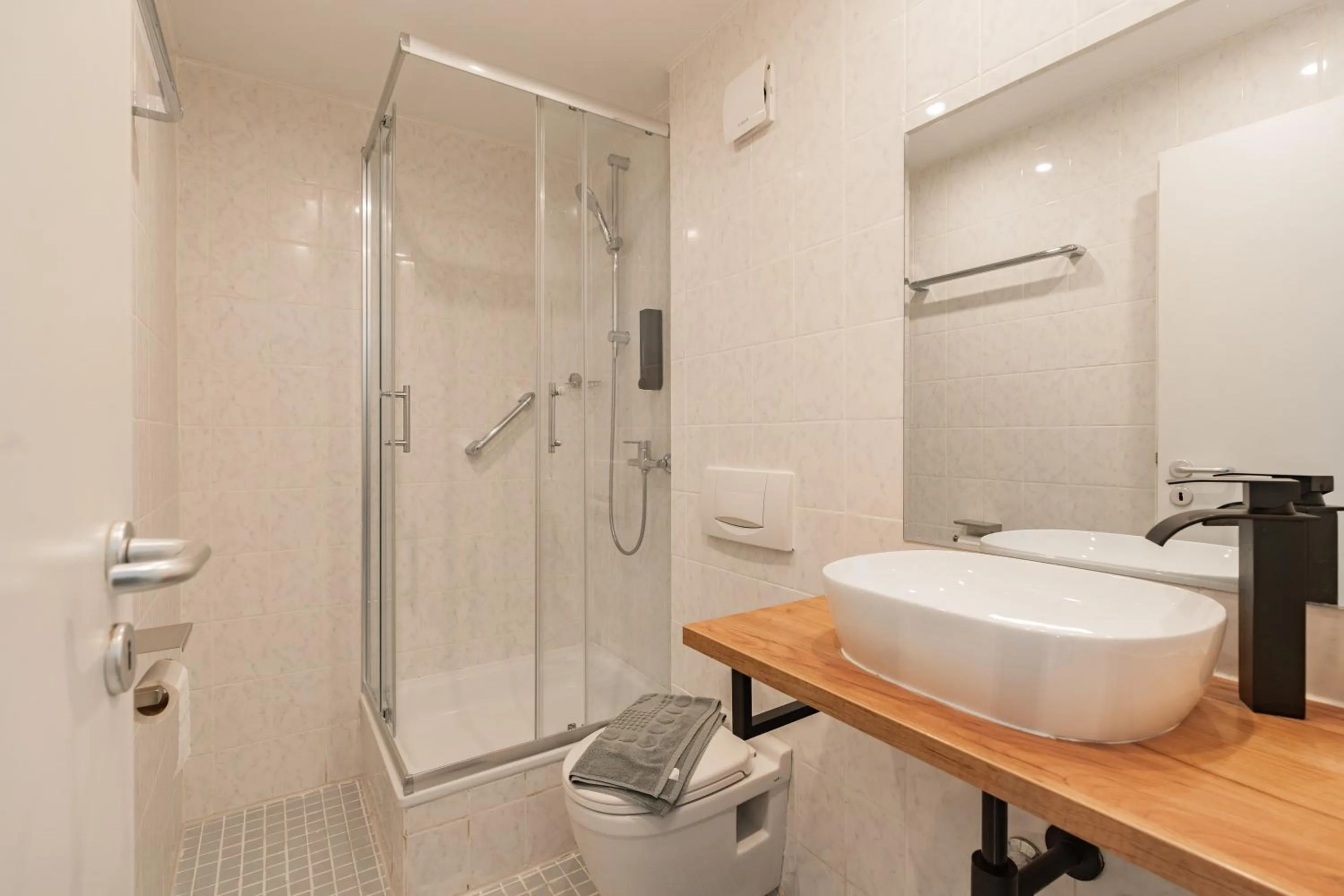 Shower in Hotel Enger Hof