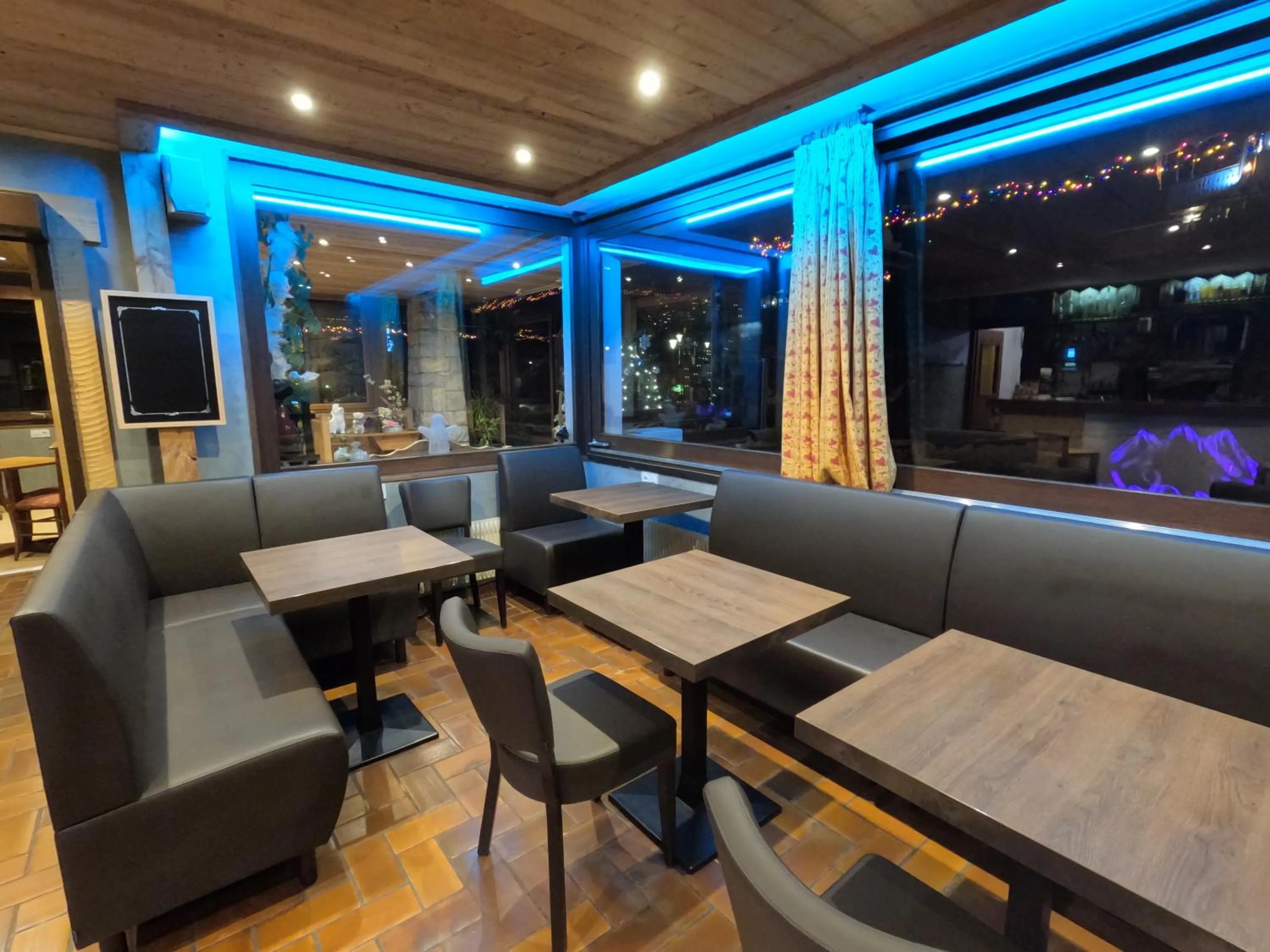 Lounge or bar in Hotel Le Soly