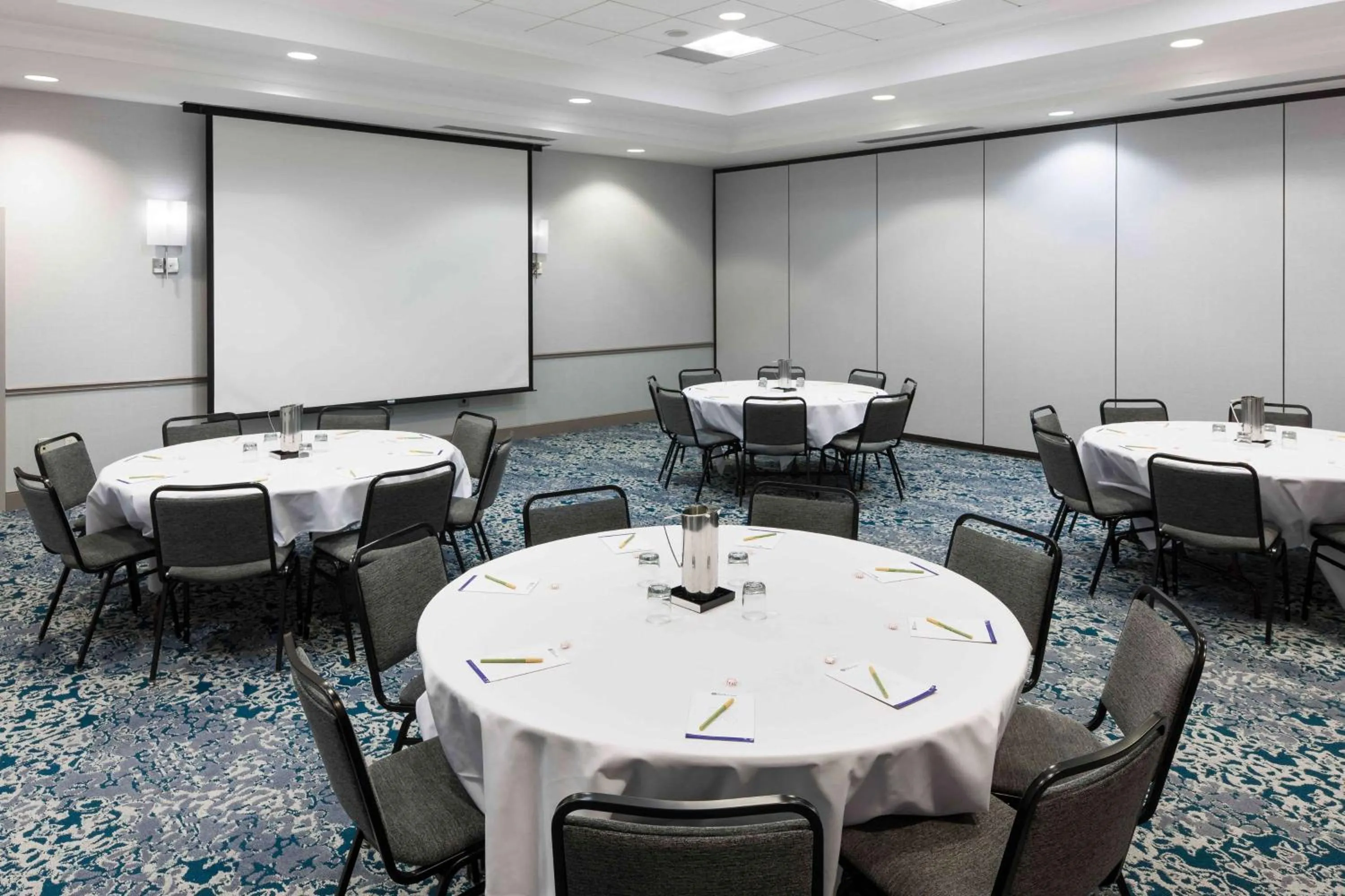 Meeting/conference room in Hilton Garden Inn Detroit/Novi