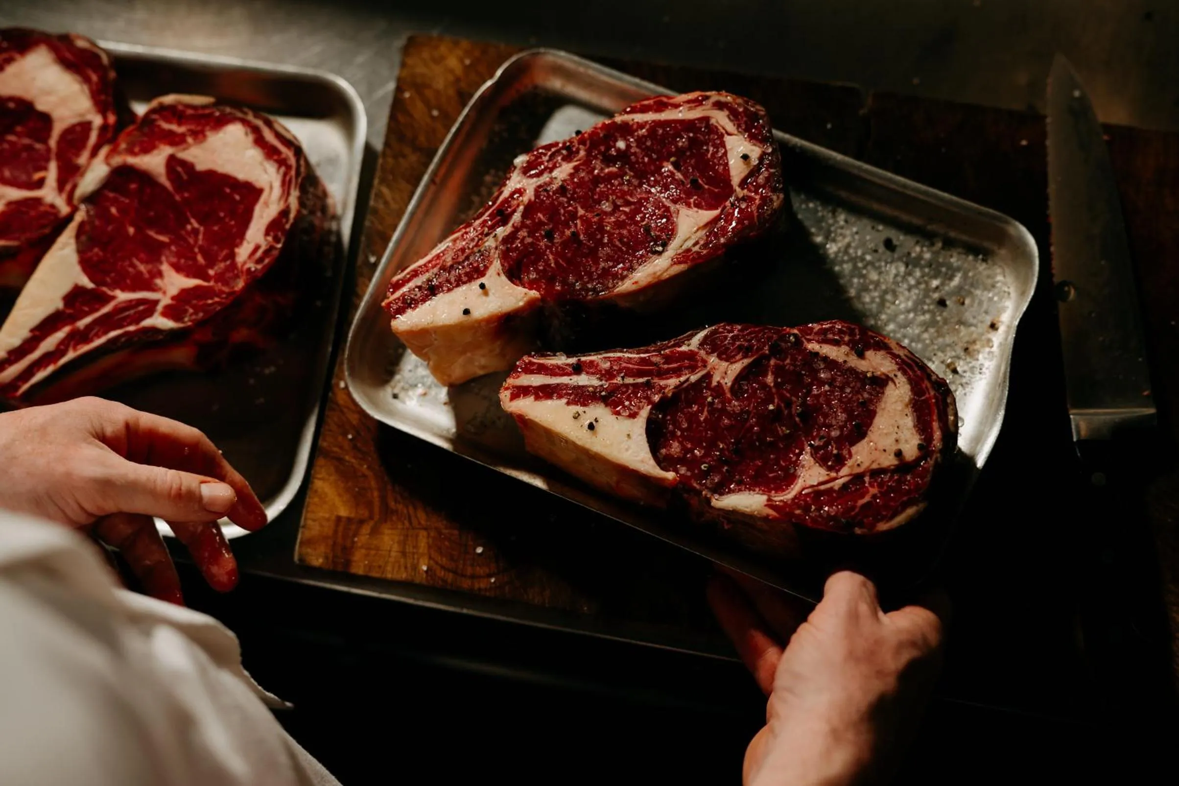 Food and drinks in Bullitt Hotel