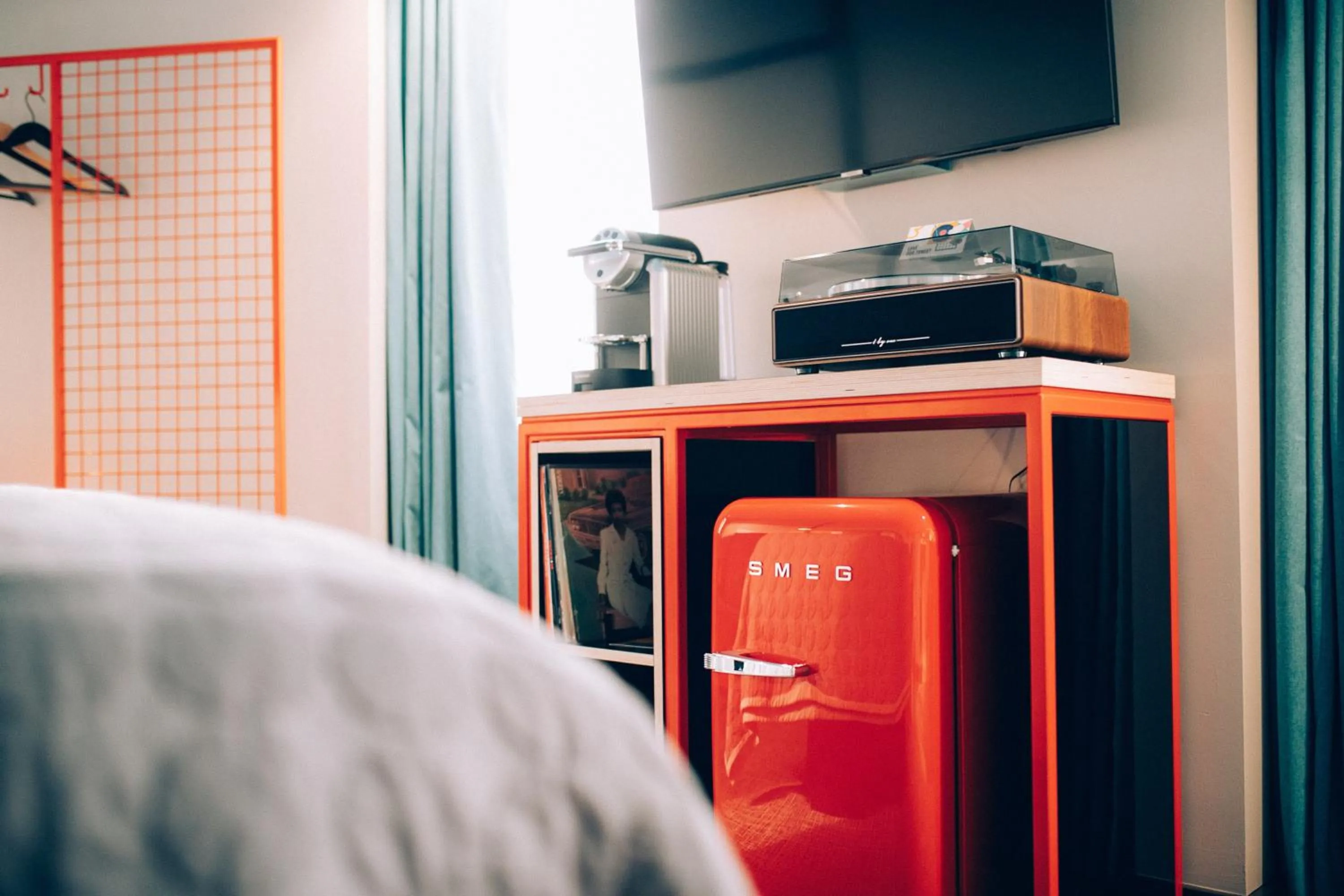 Bed in Bullitt Hotel