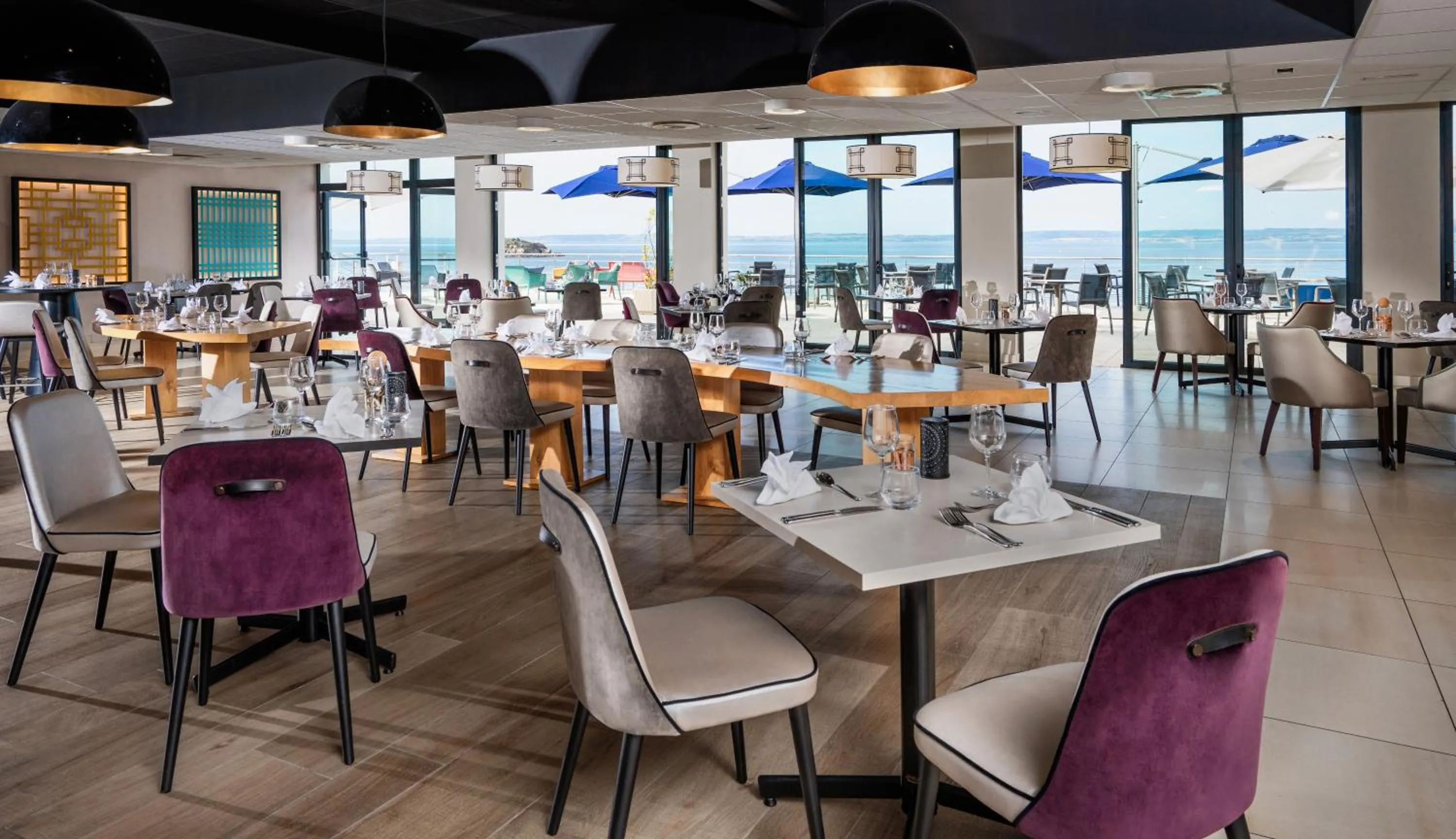 Restaurant/places to eat in Hôtel la Baie Valdys Resort & SPA