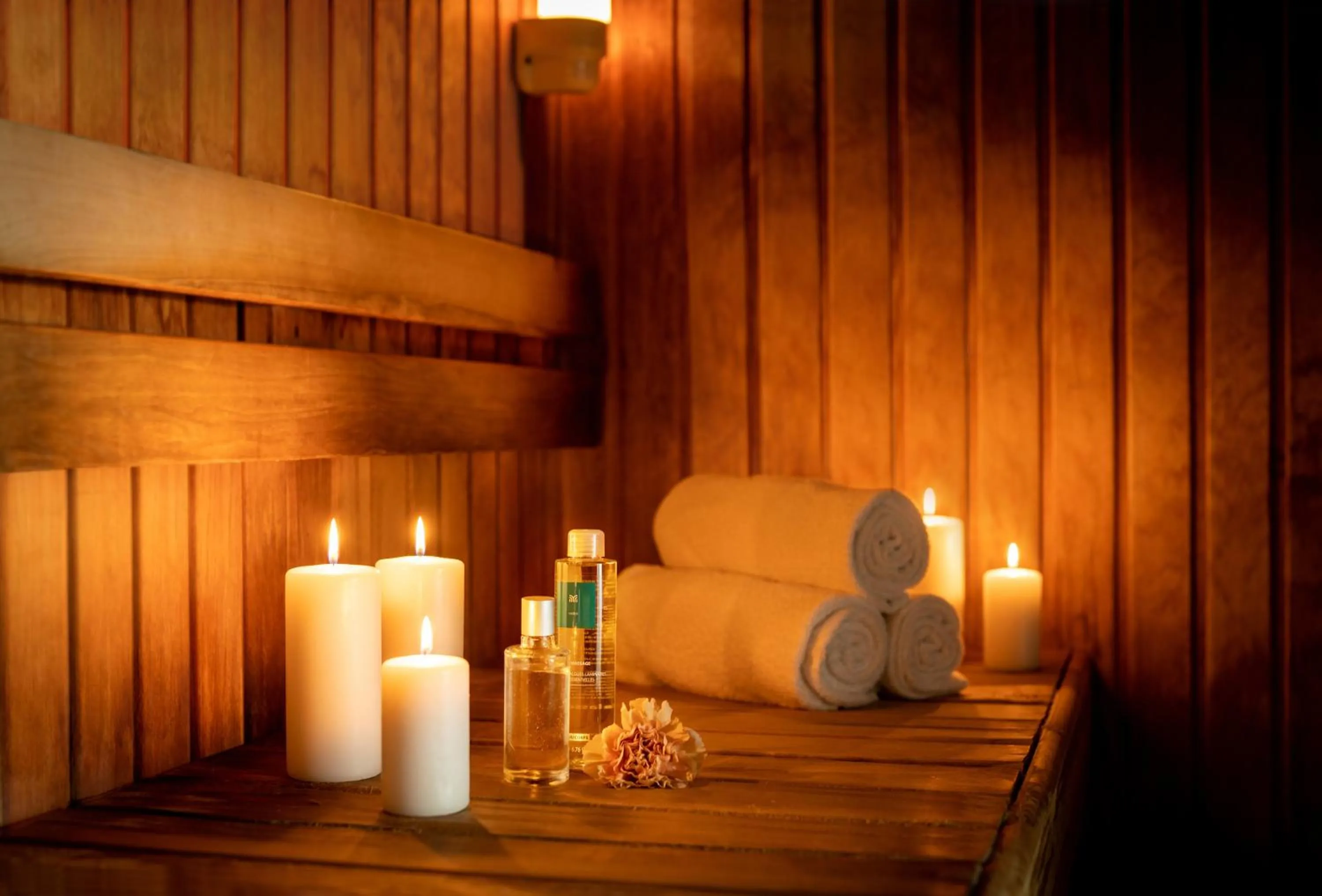 Sauna in Hôtel la Baie Valdys Resort & SPA