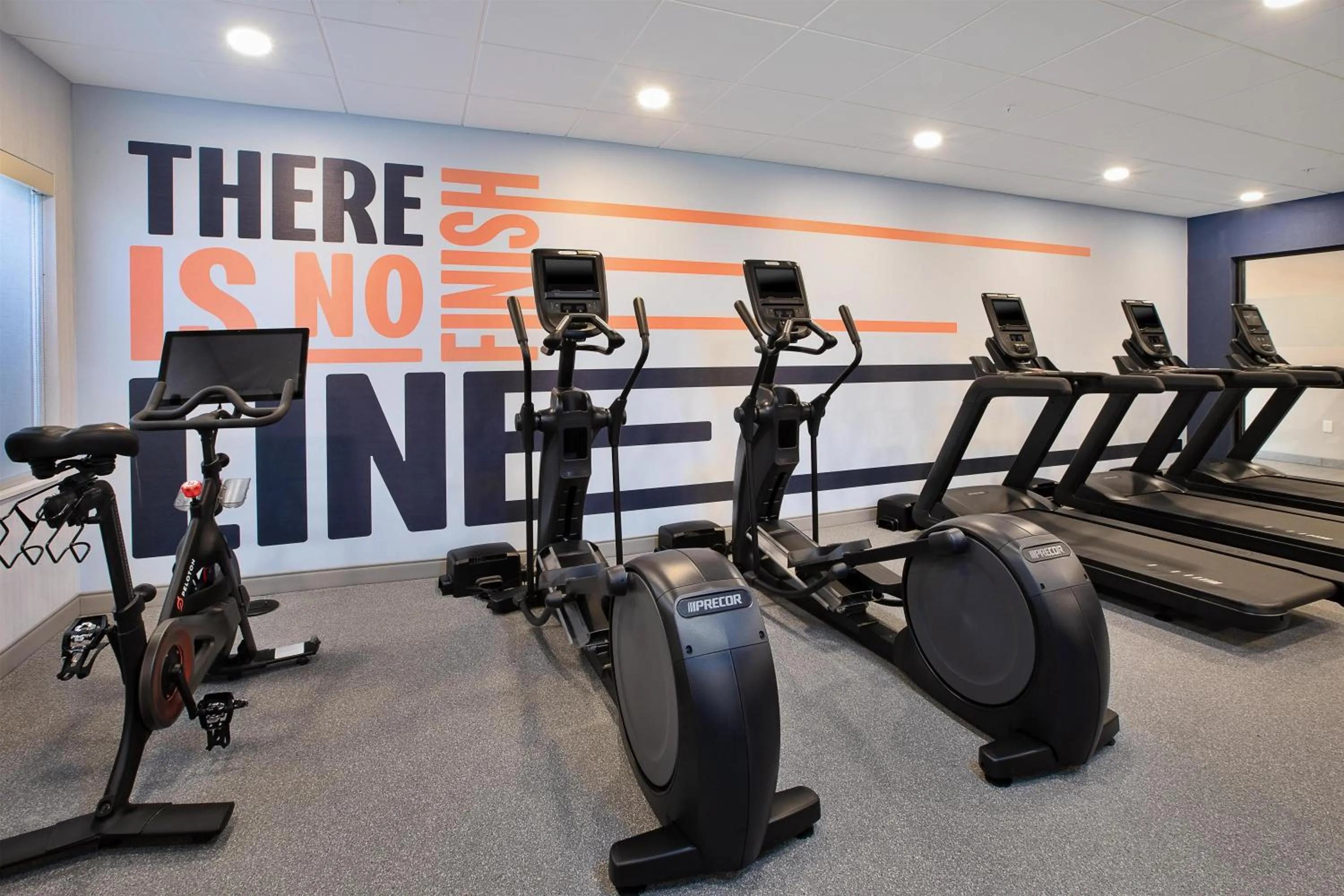 Fitness centre/facilities in Hampton Inn Detroit/Belleville-Airport Area