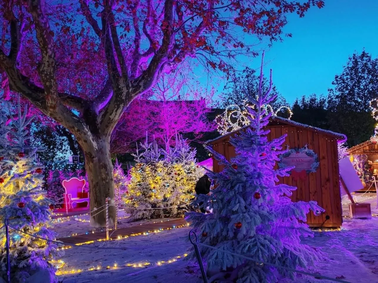 Evening entertainment in Hôtel Paul Riquet