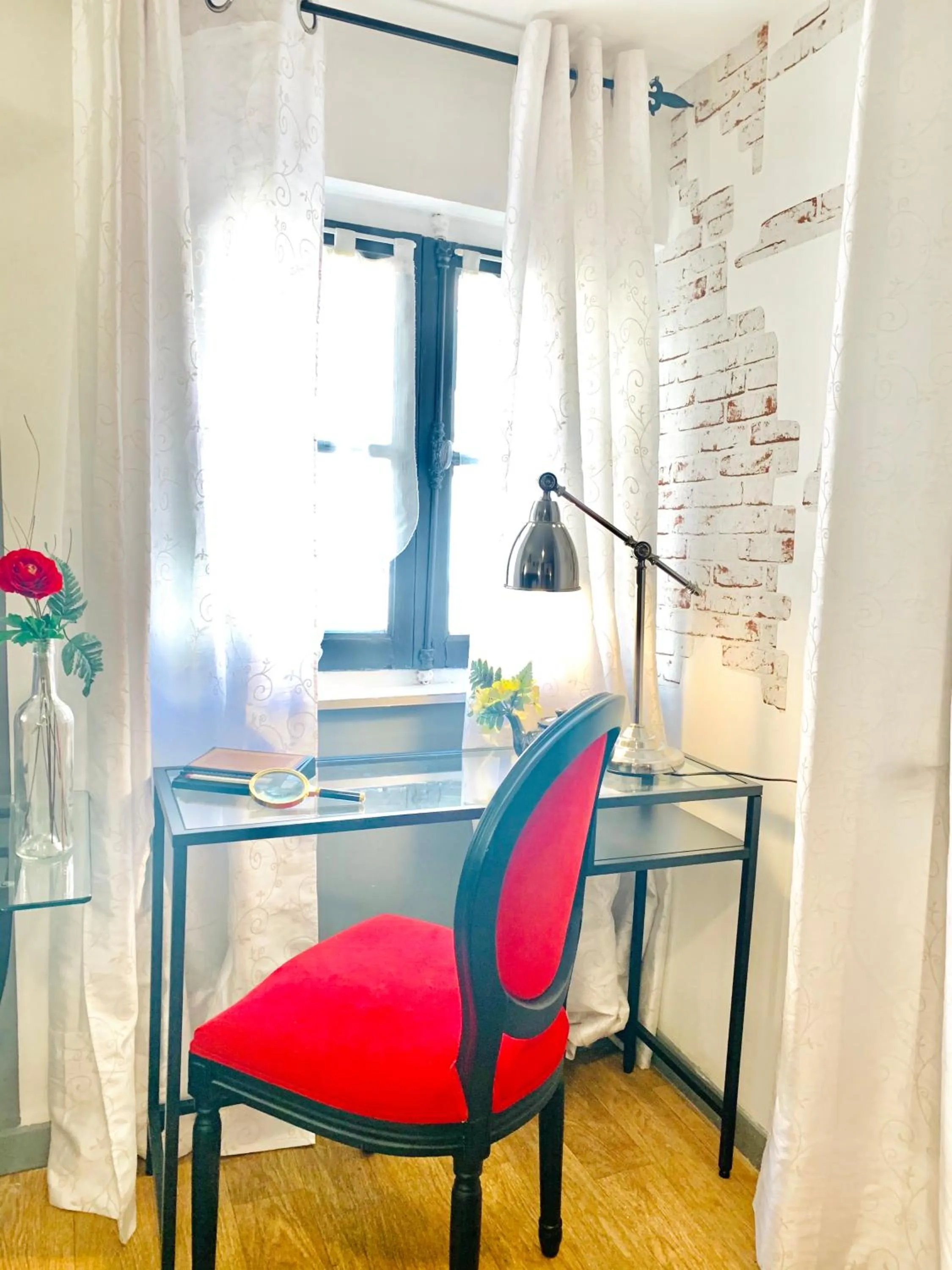 Decorative detail in Hôtel Paul Riquet