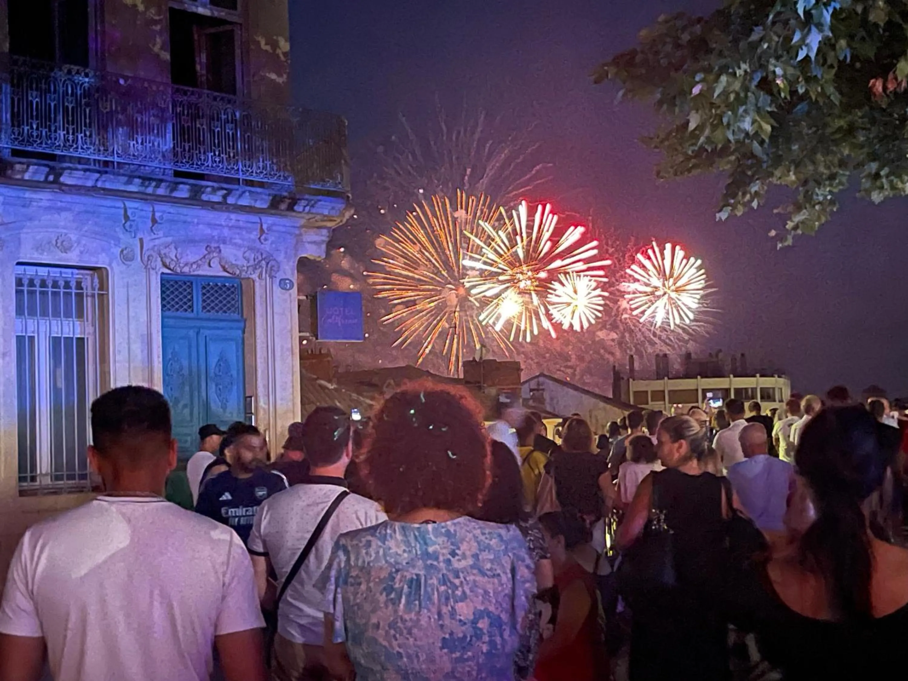 Evening entertainment in Hôtel Paul Riquet