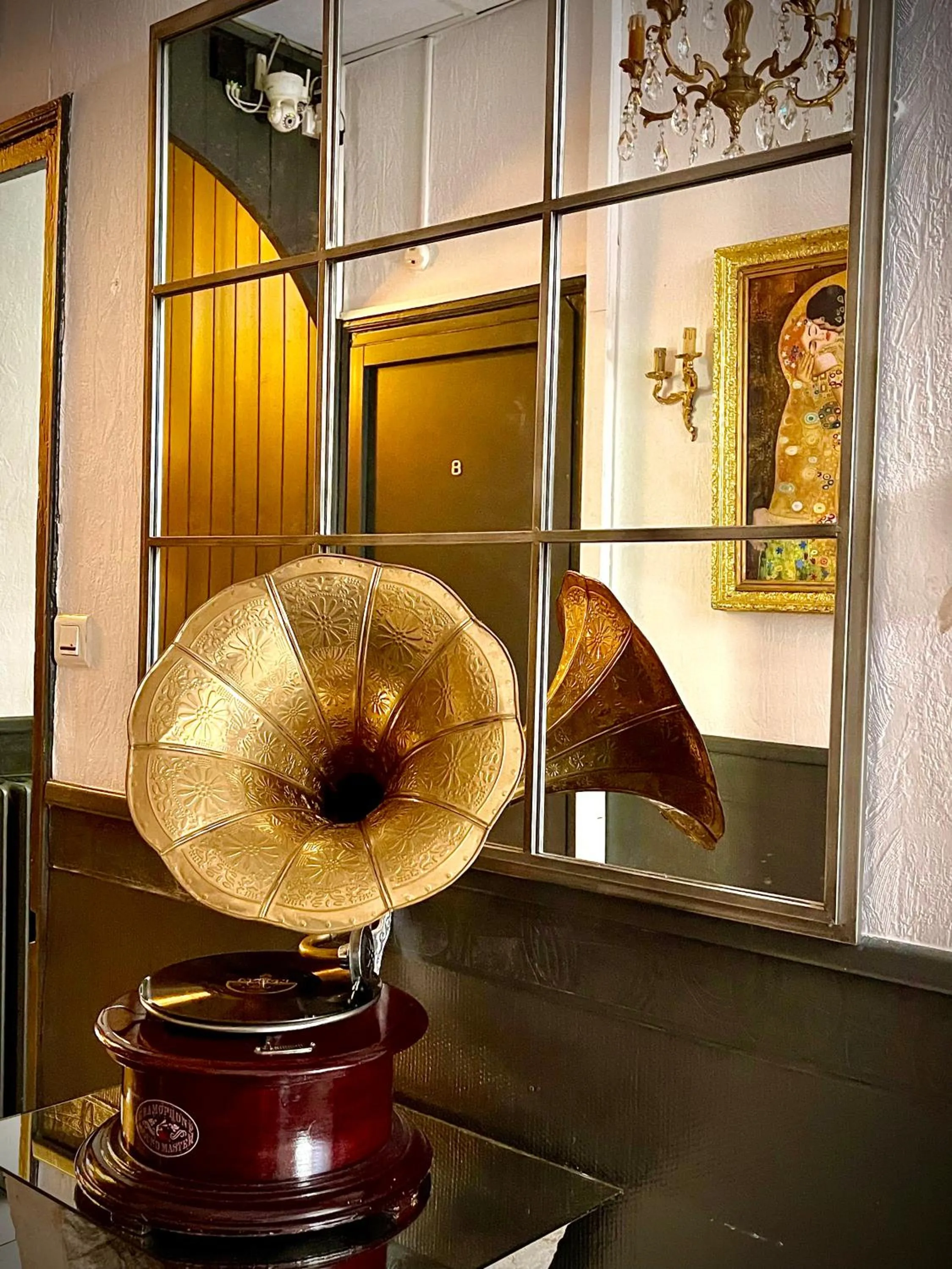 Decorative detail in Hôtel Paul Riquet