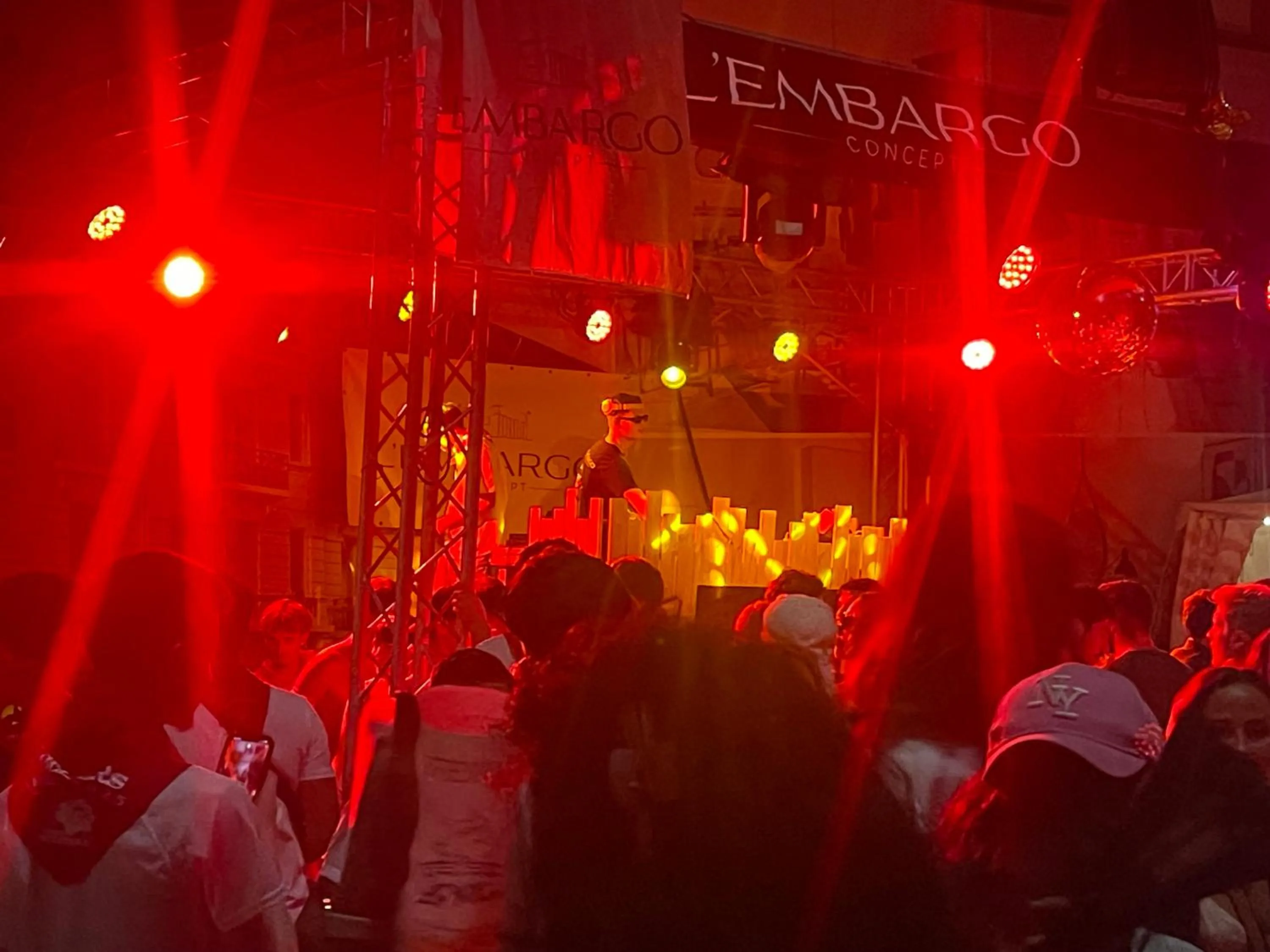 Evening entertainment in Hôtel Paul Riquet