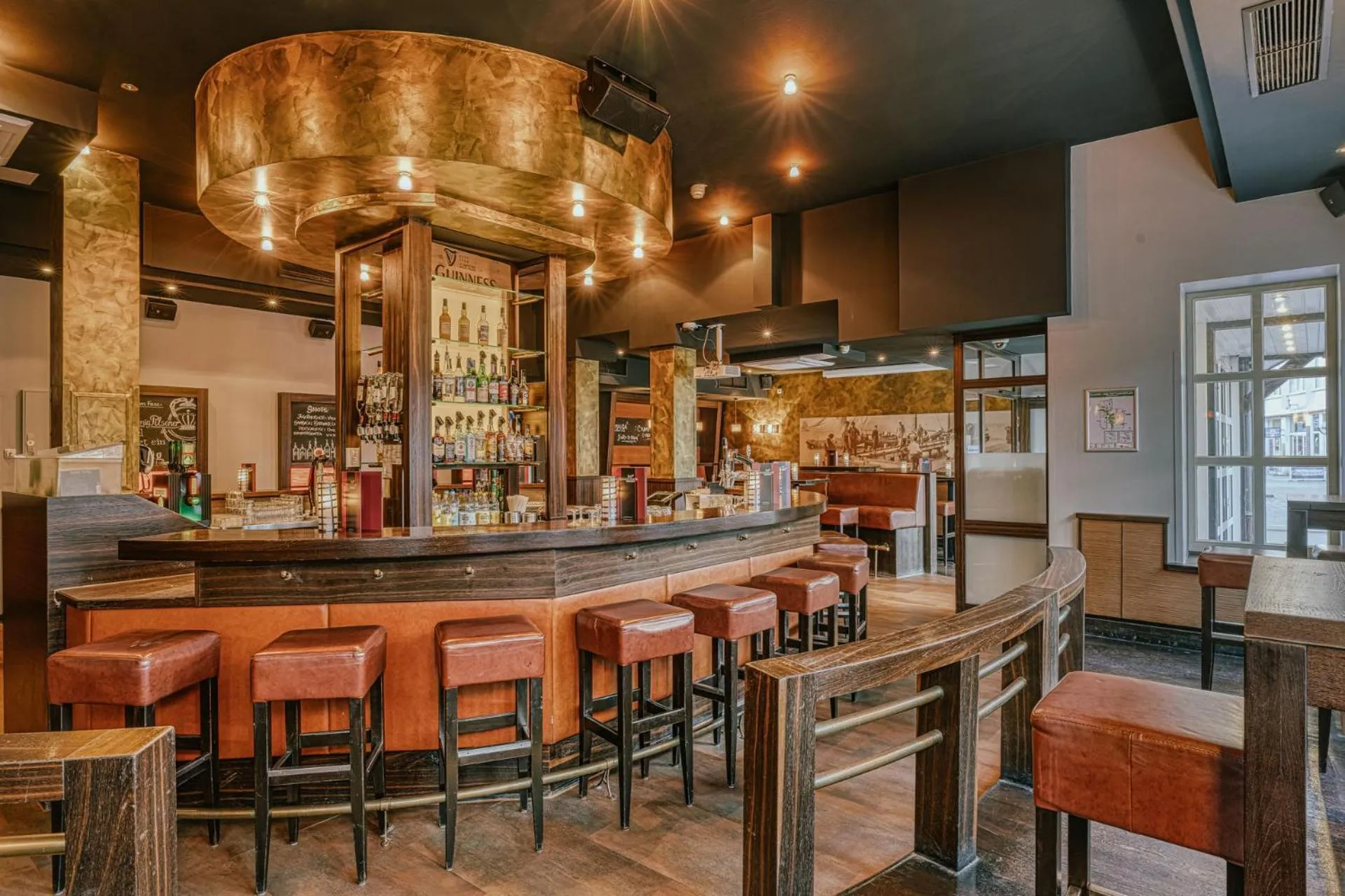 Lounge or bar in Inselhotel König