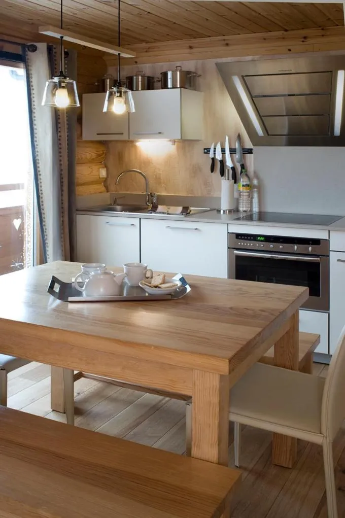 Kitchen or kitchenette in Chalet Ana & SPA