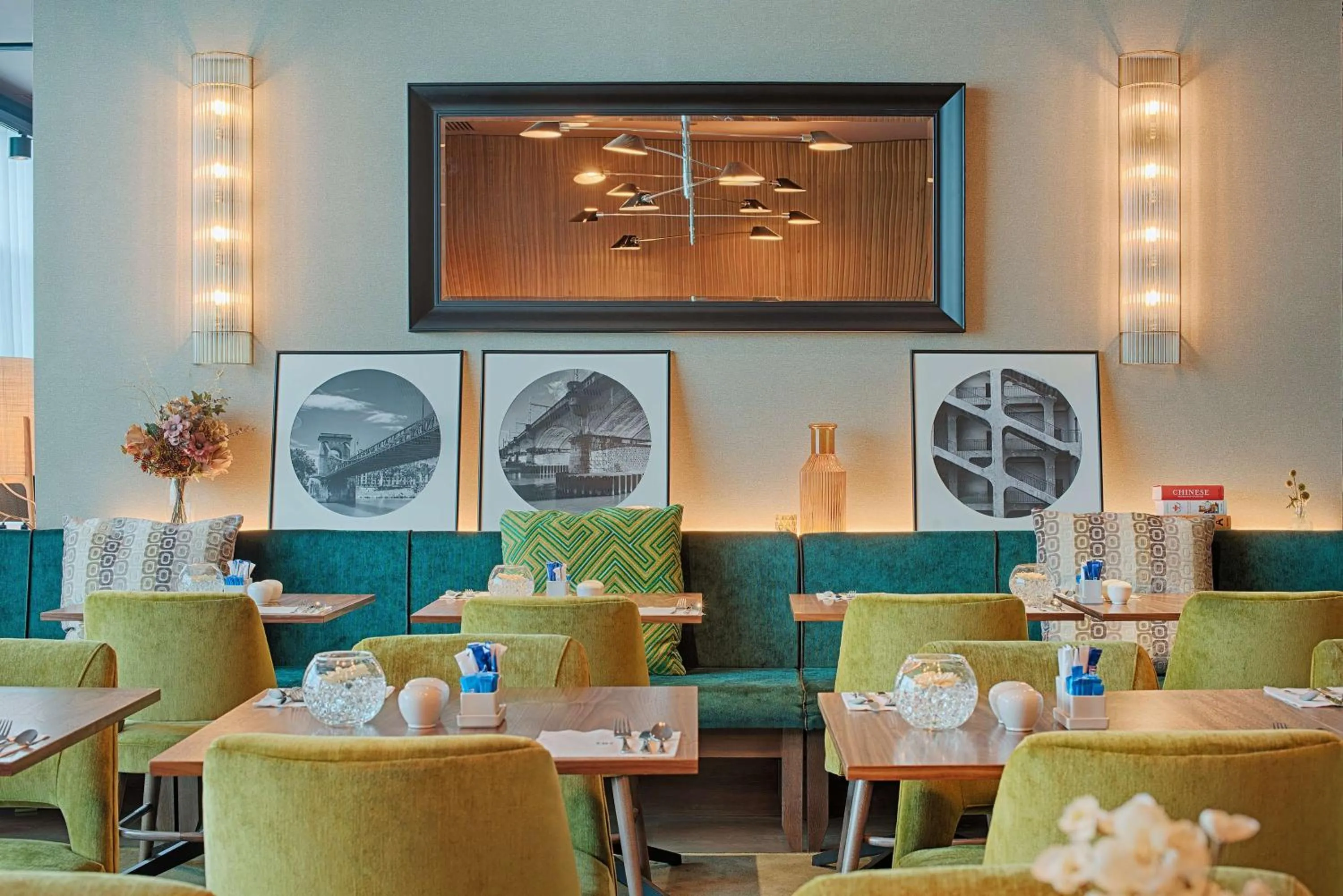 Breakfast in NH Lyon Airport