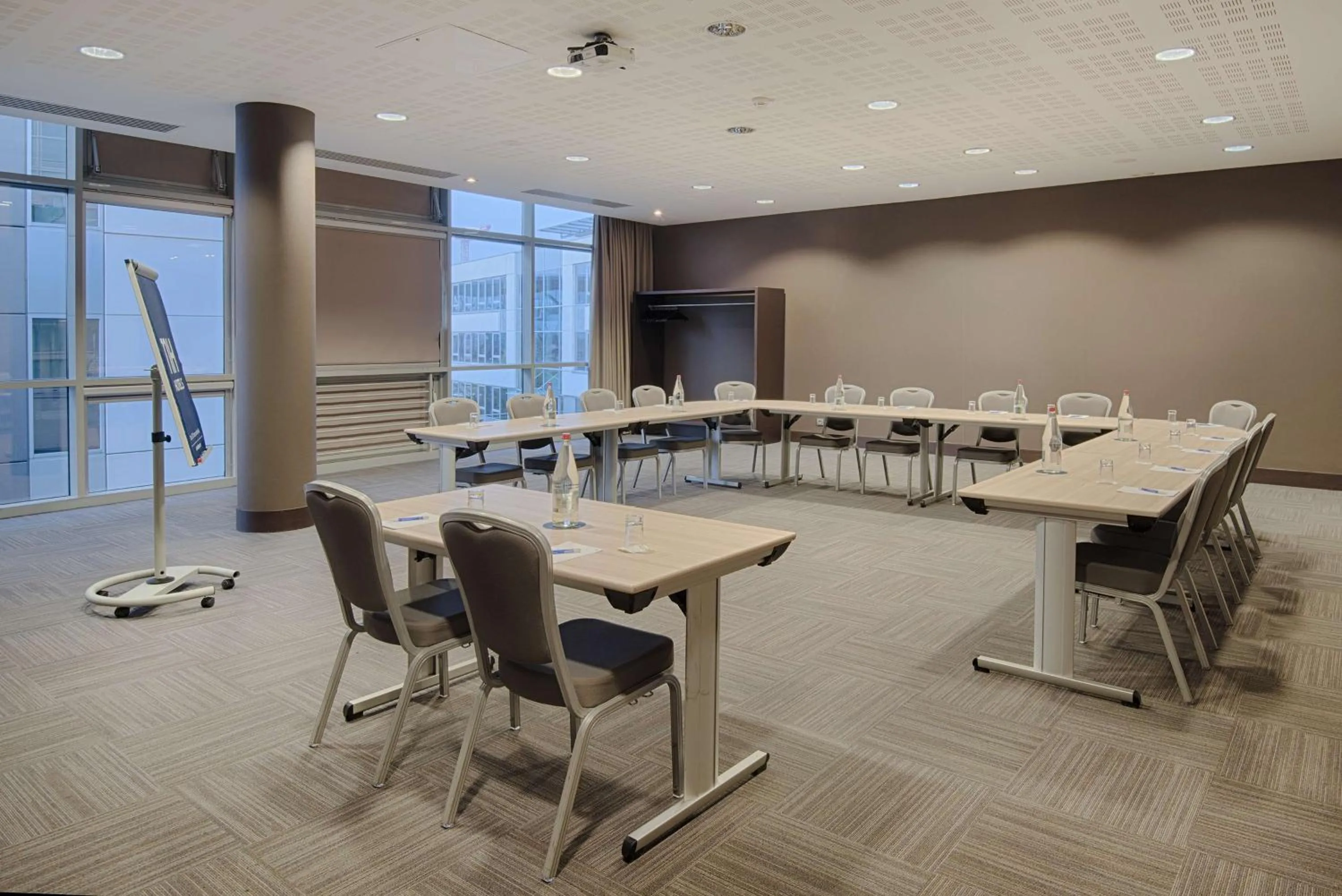 Meeting/conference room in NH Lyon Airport
