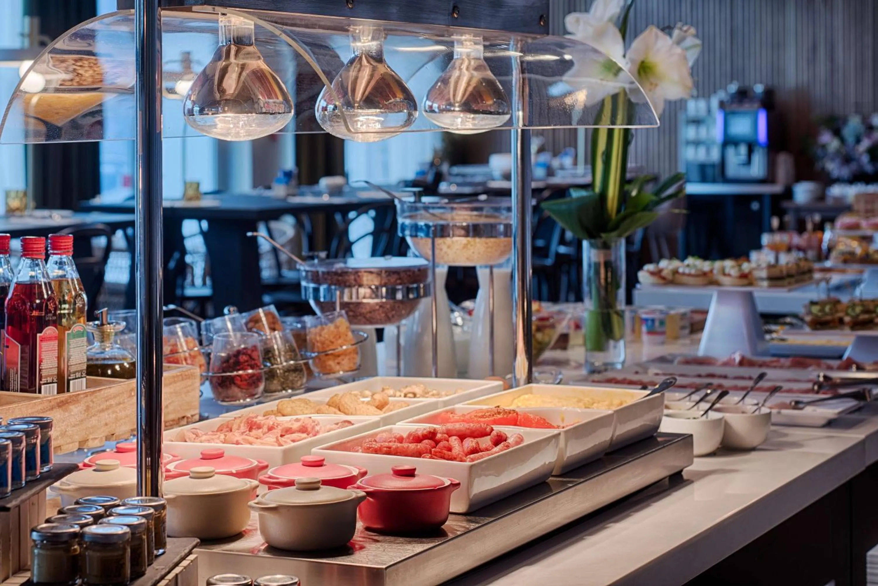 Breakfast in NH Lyon Airport