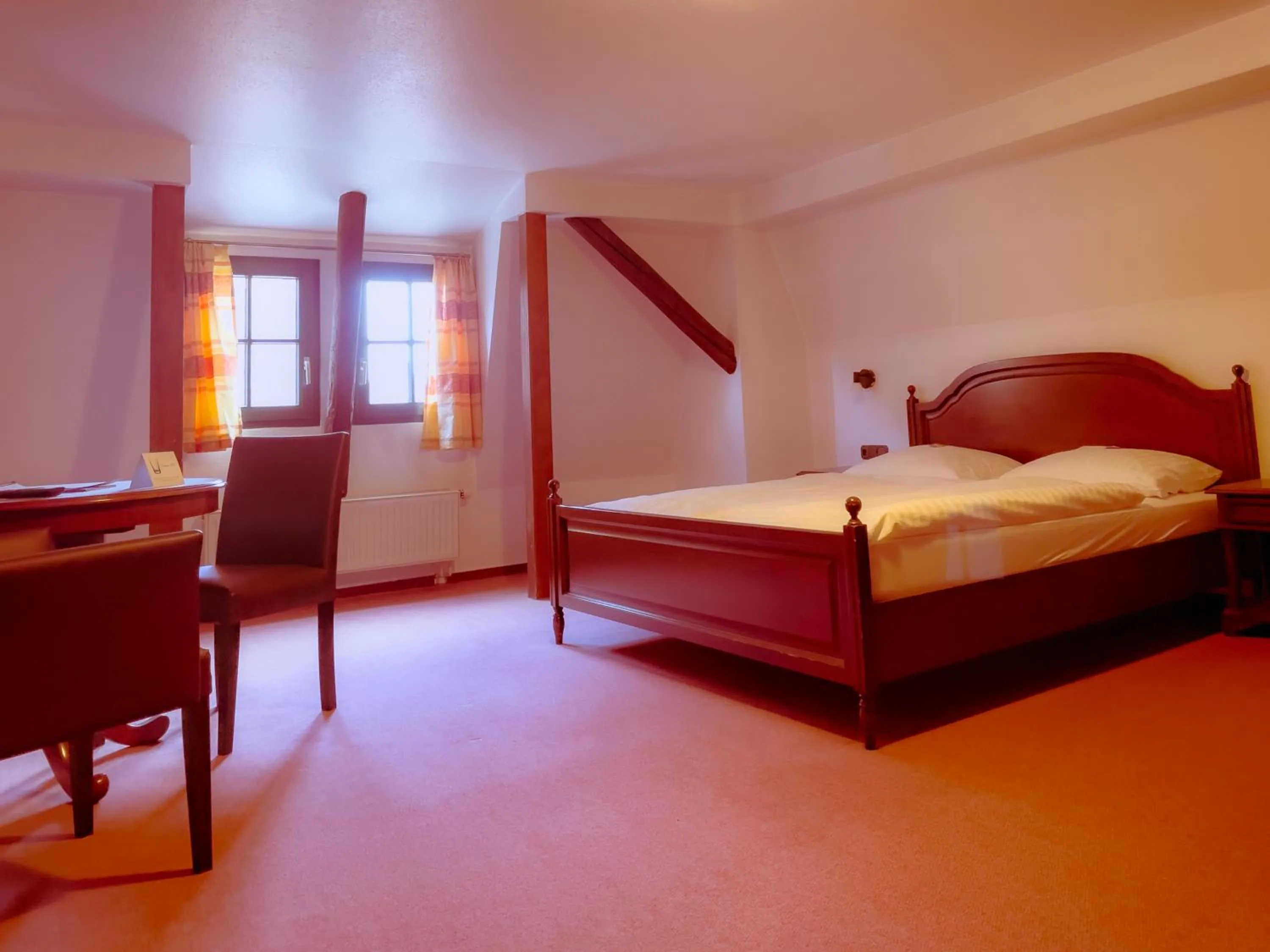 Photo of the whole room, Bed in Braugasthaus