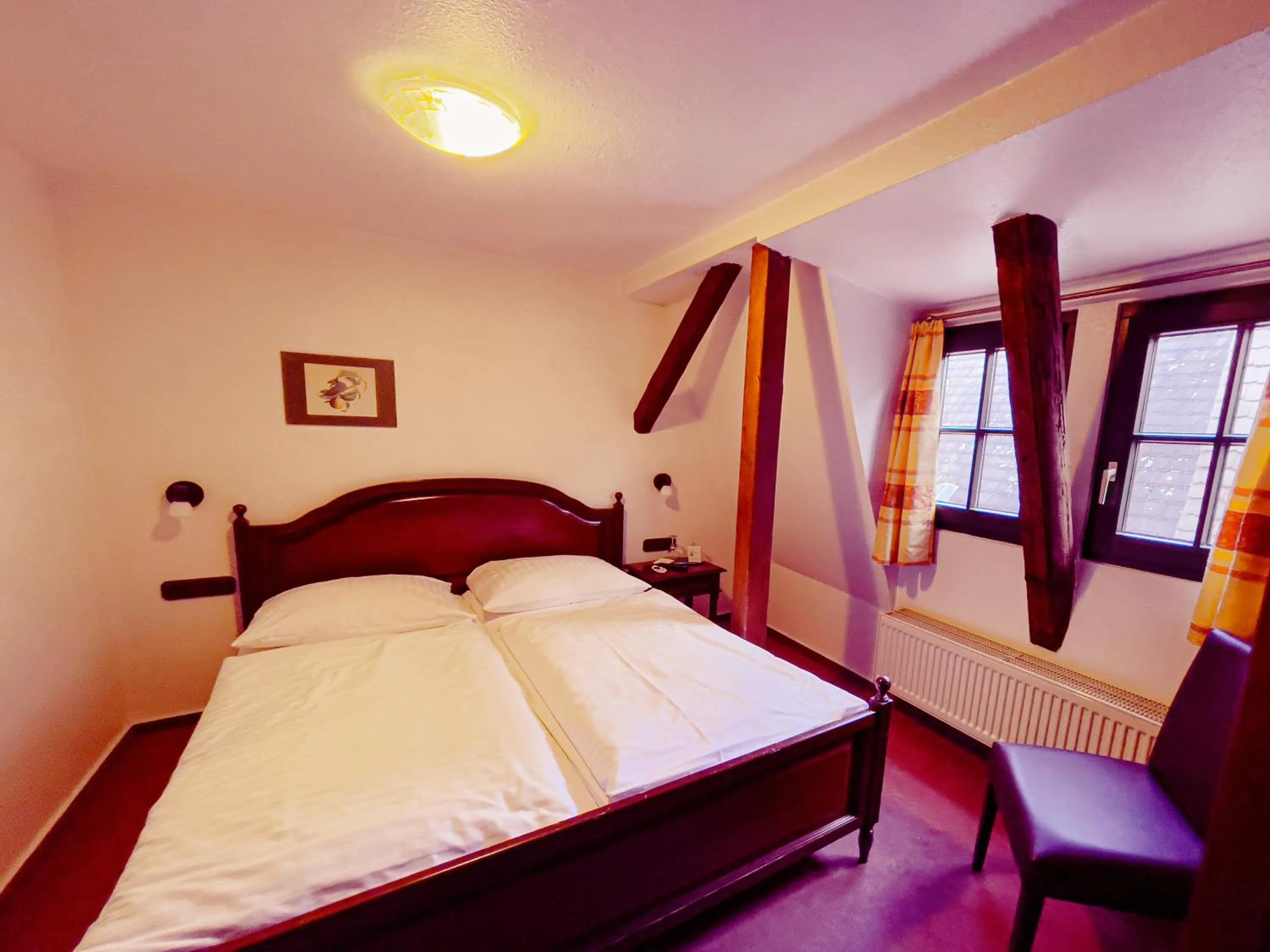 Photo of the whole room, Bed in Braugasthaus