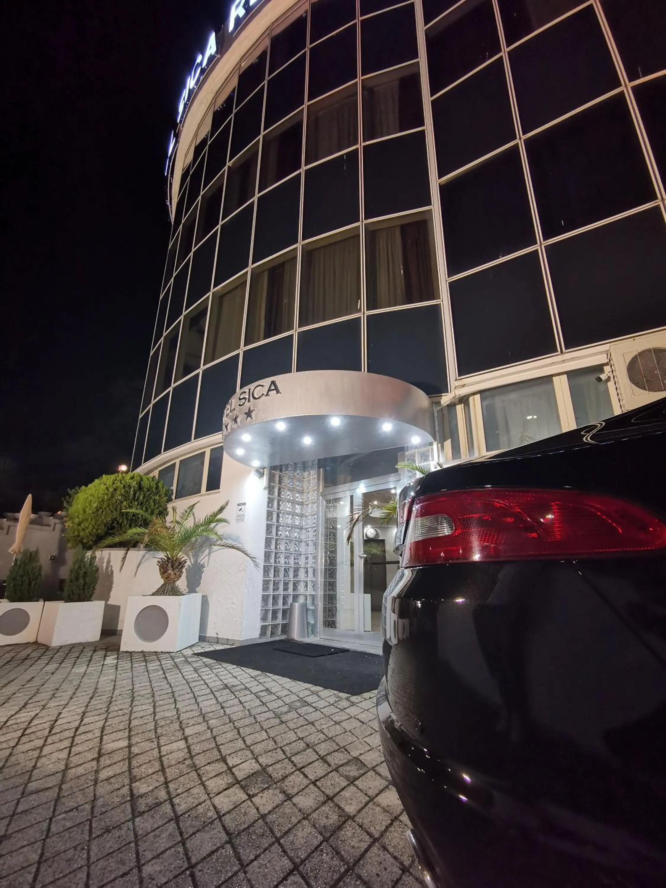 Property building in Hotel Sica