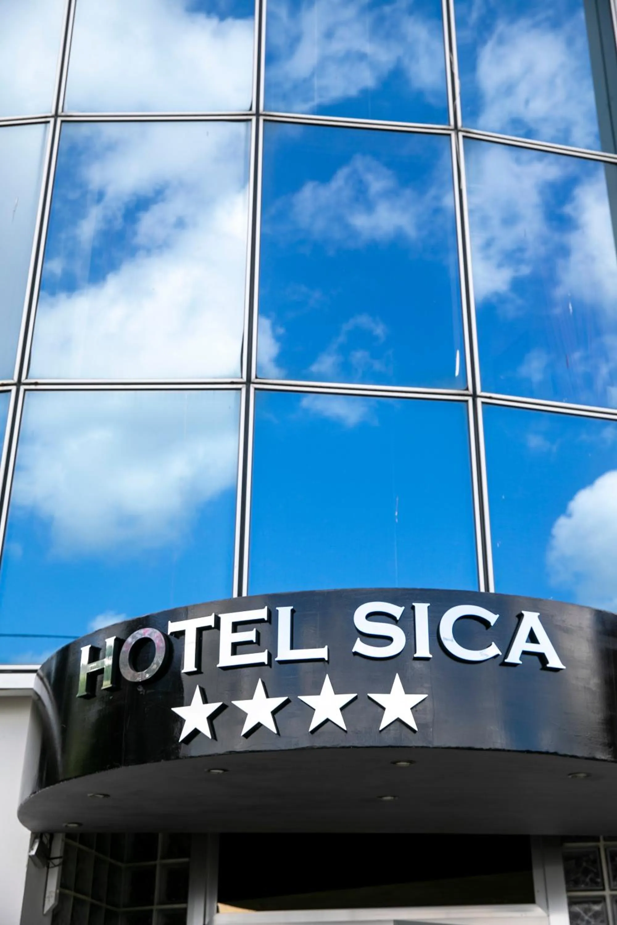 Property building in Hotel Sica