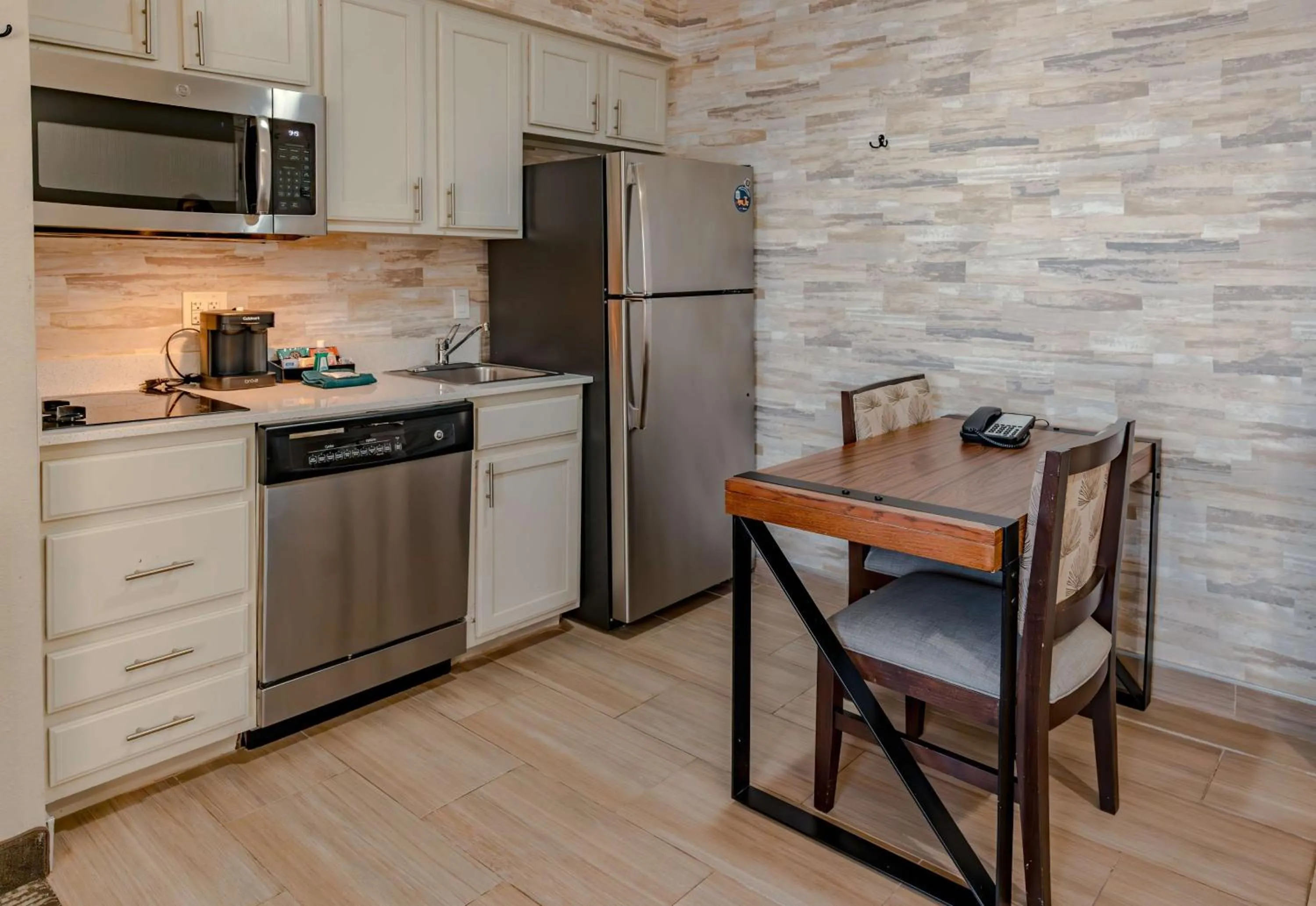 Kitchen or kitchenette in Homewood Suites by Hilton Ft. Worth-Bedford
