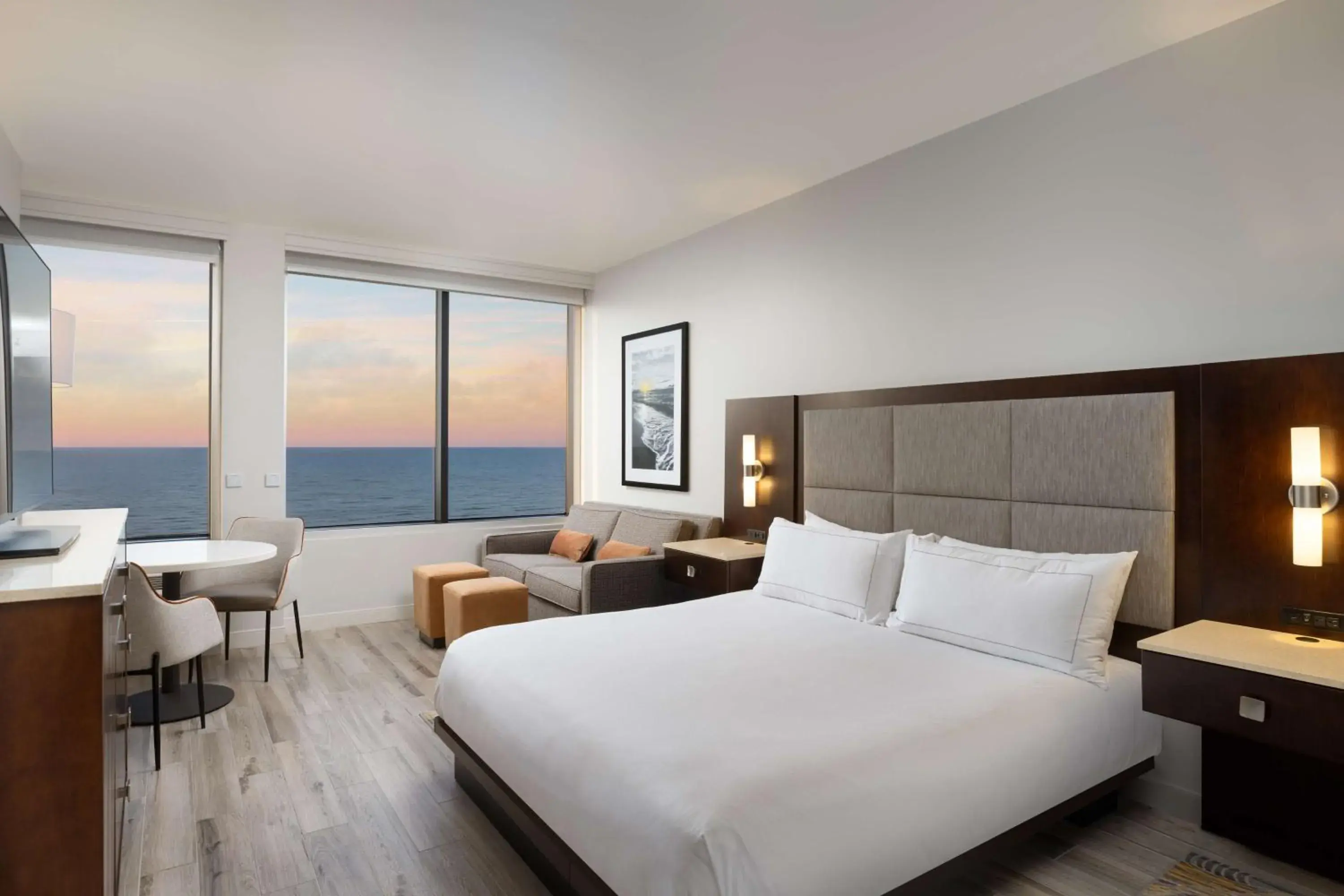 Premium King Room with View - Top Floor in Hilton Galveston Island Resort Premium King Room with View - Top Floor in Hilton Galveston Island Resort