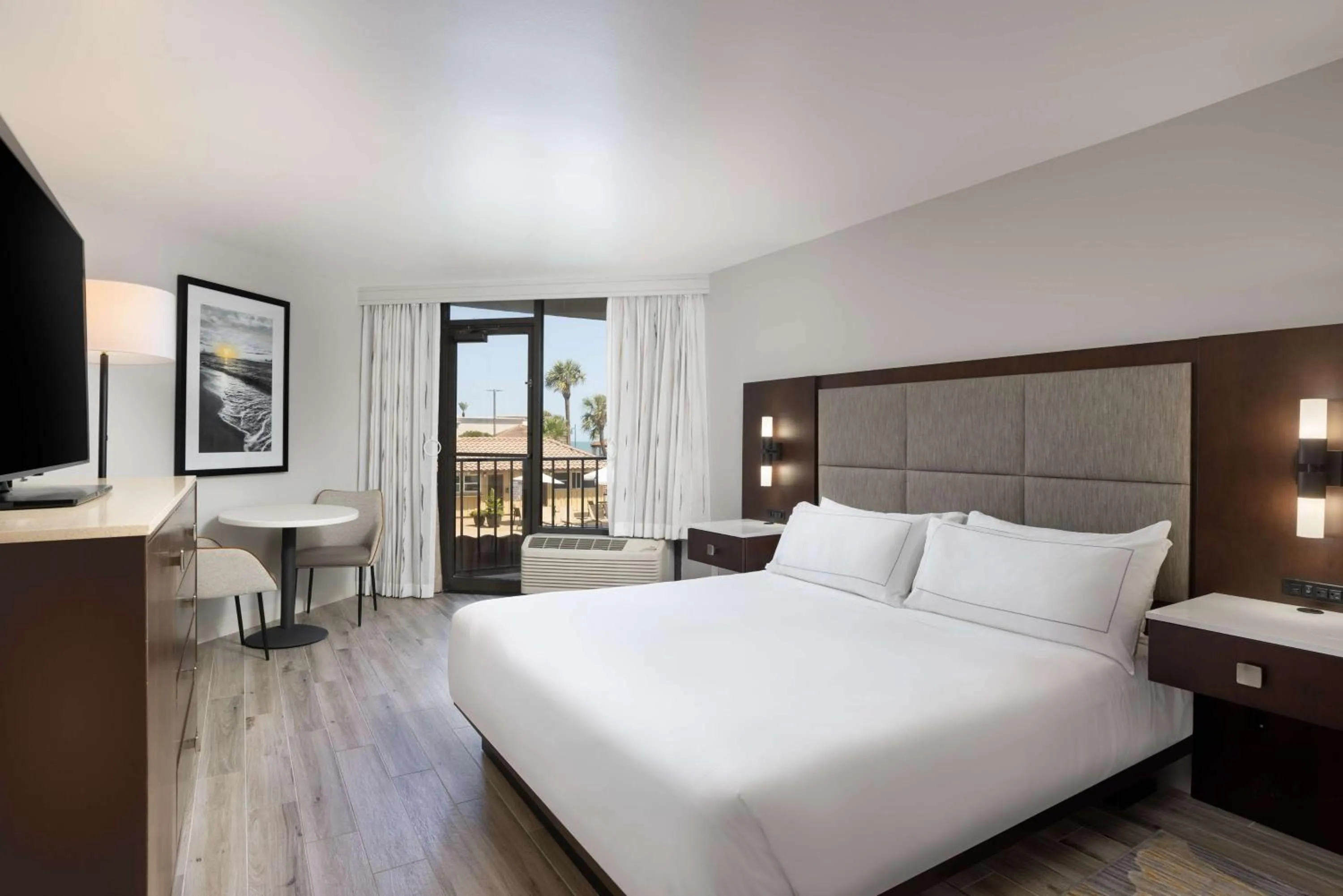 Bed in Hilton Galveston Island Resort