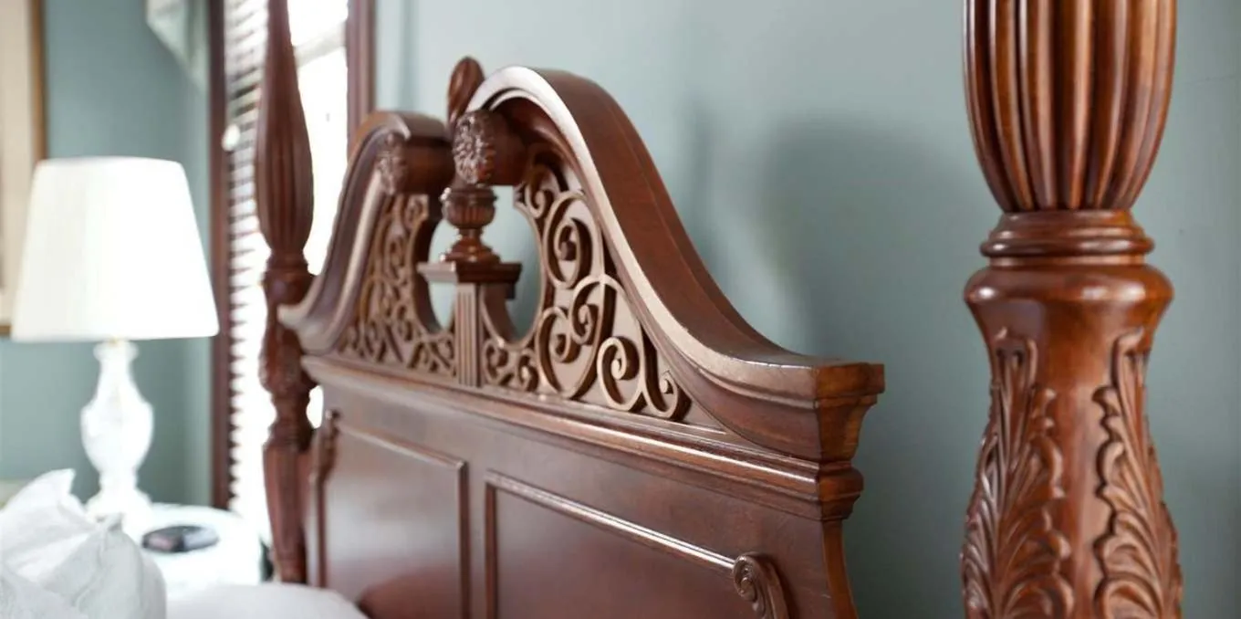 Decorative detail in Forsyth Park Inn